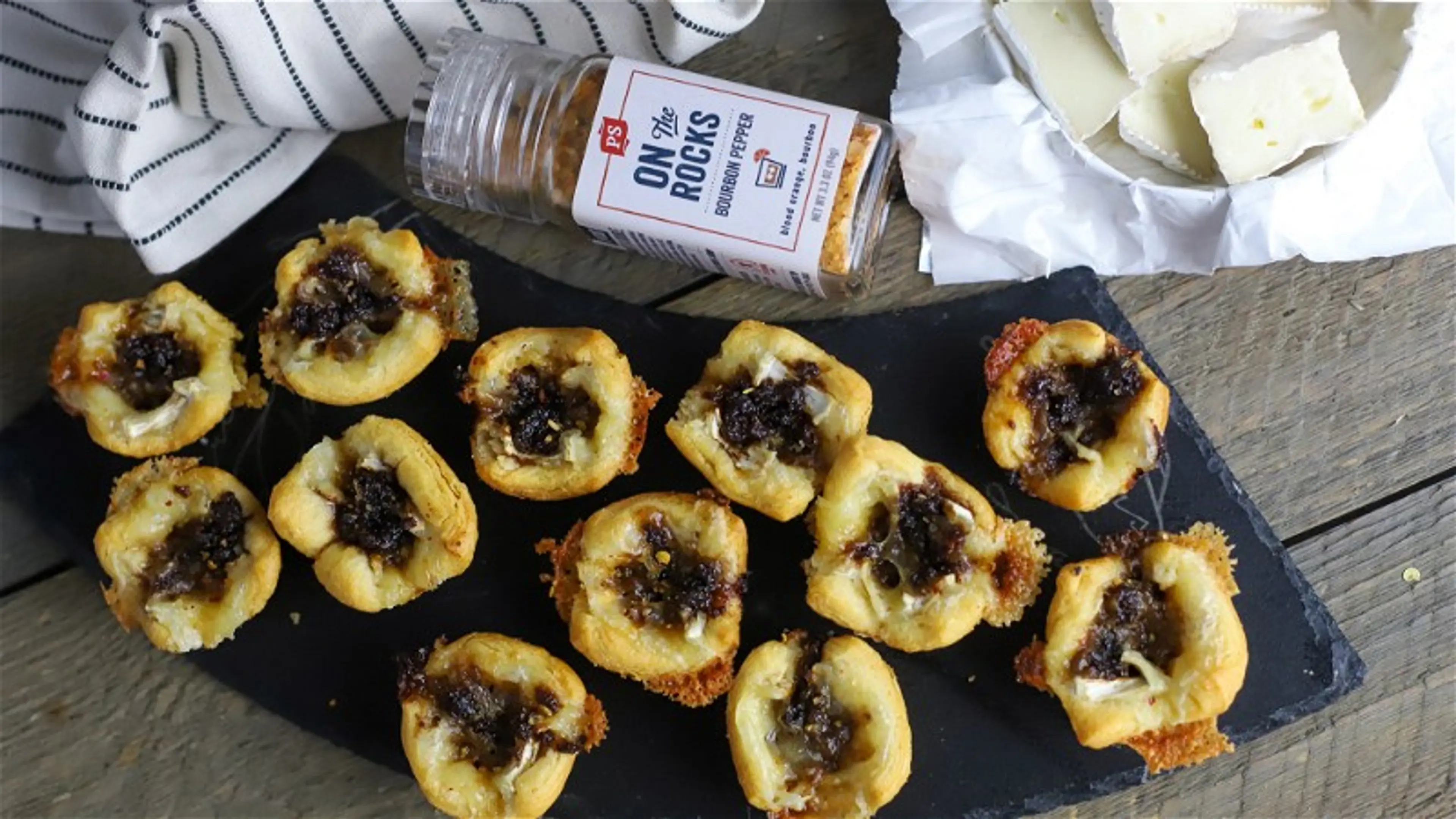 Old Fashioned Brie Bites