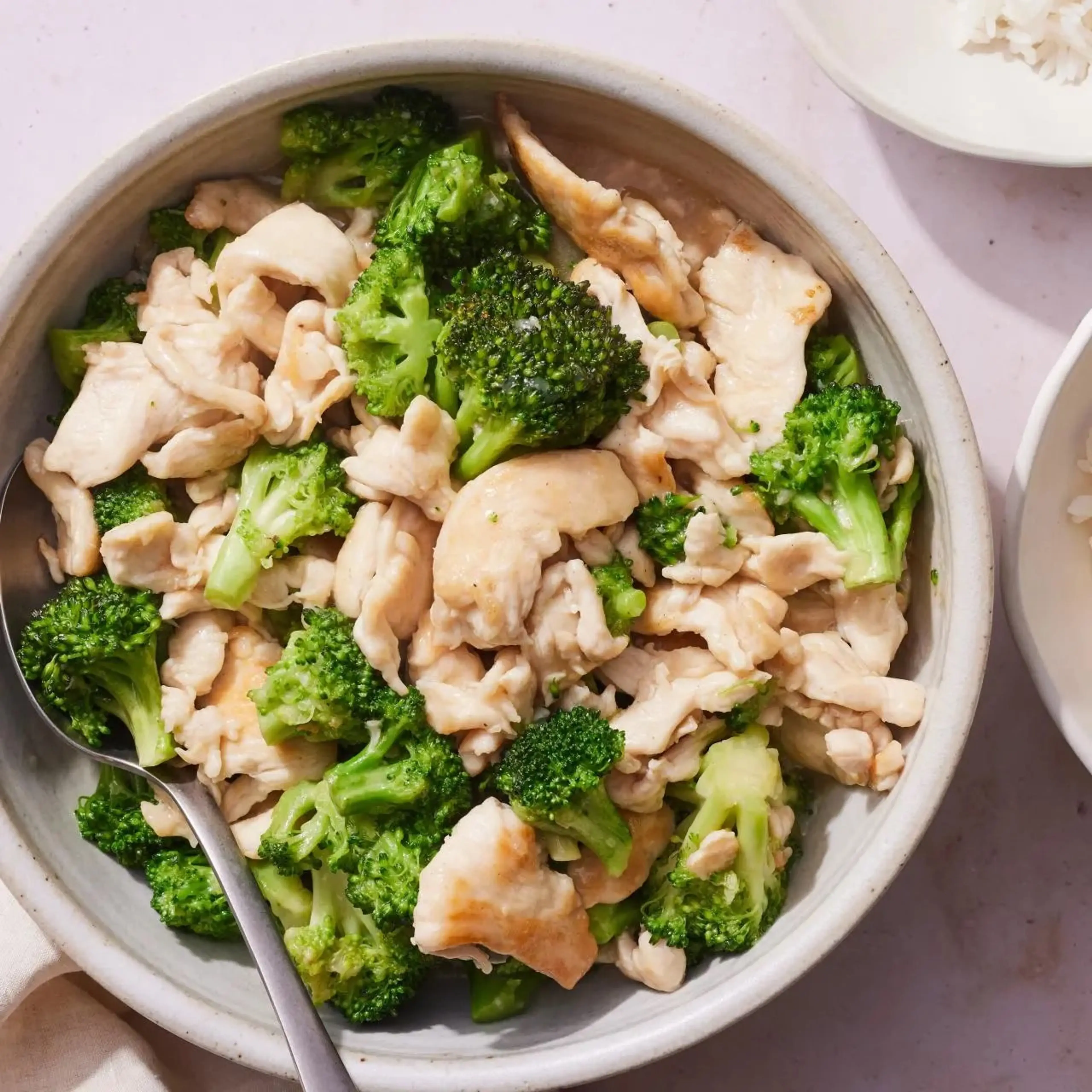 Chicken and Broccoli with White Sauce