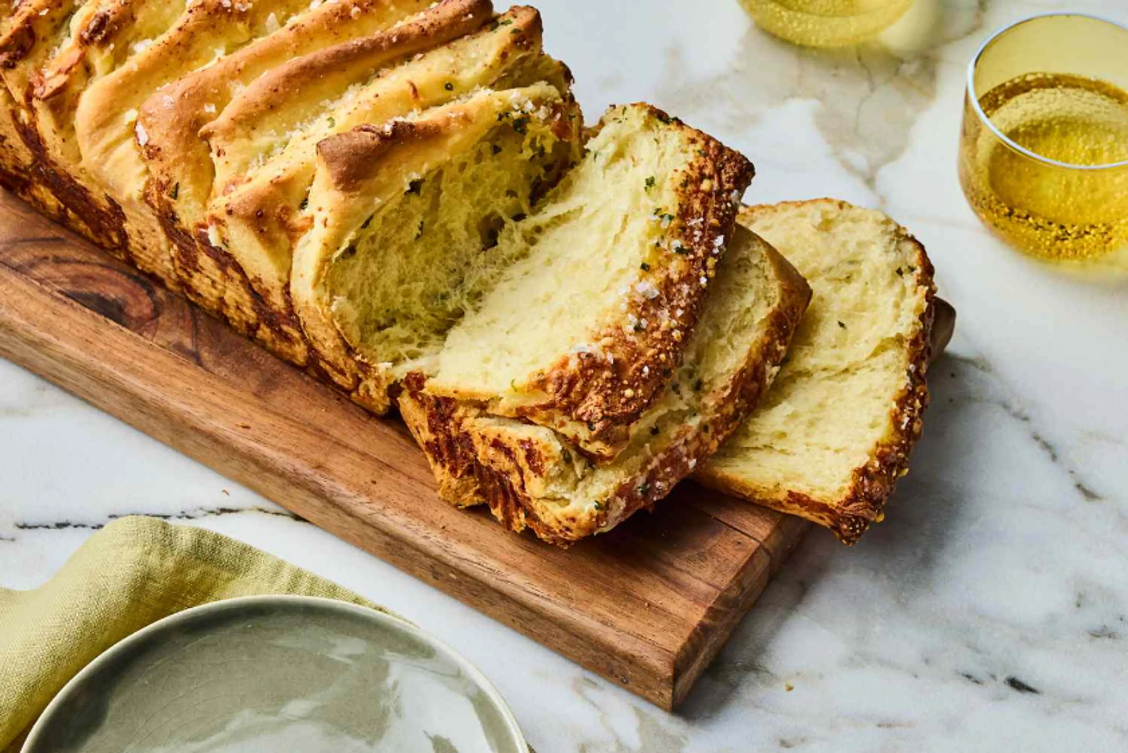 Pull-Apart Garlic Bread