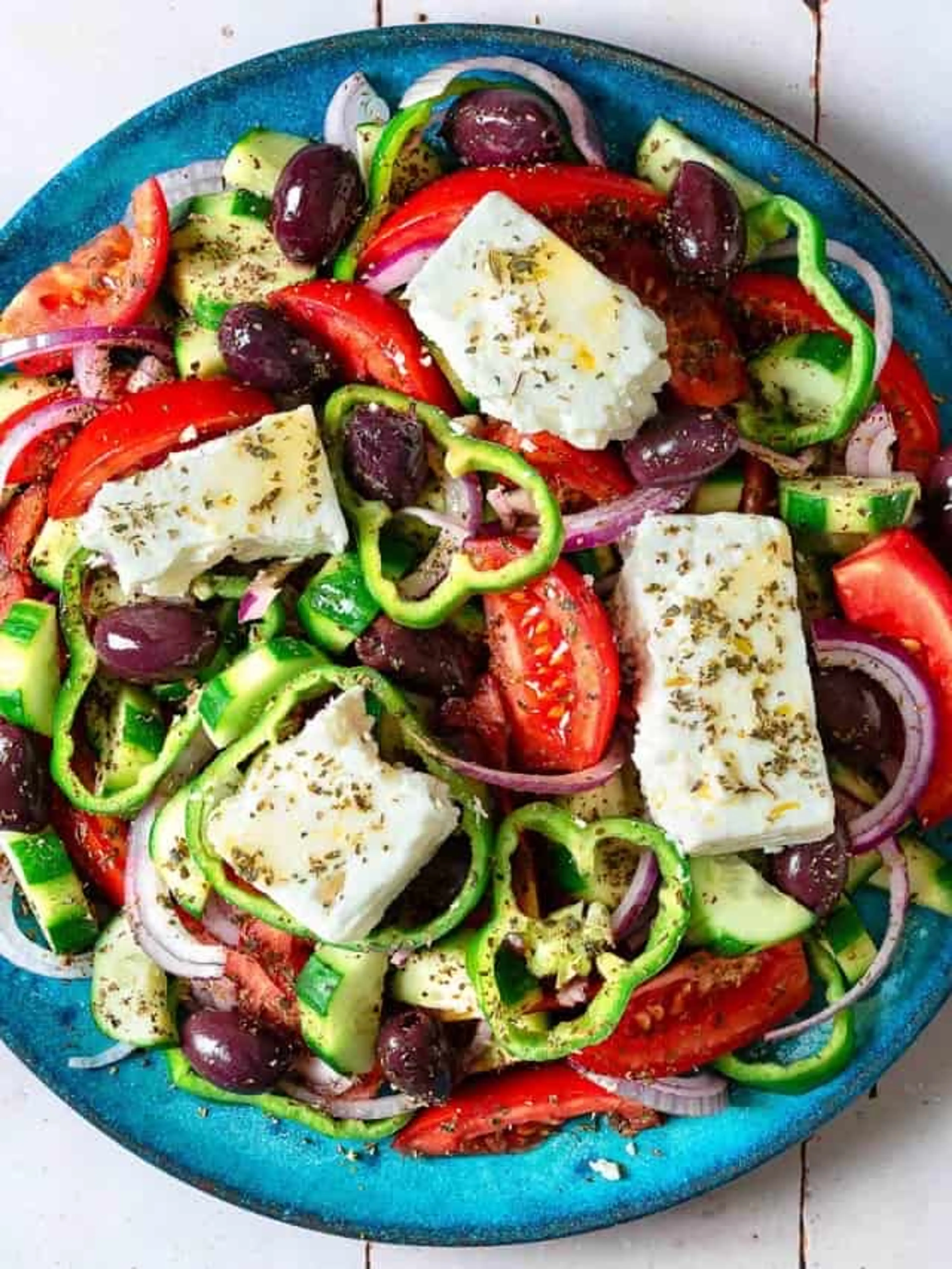 Greek Salad (Traditional Horiatiki Recipe)