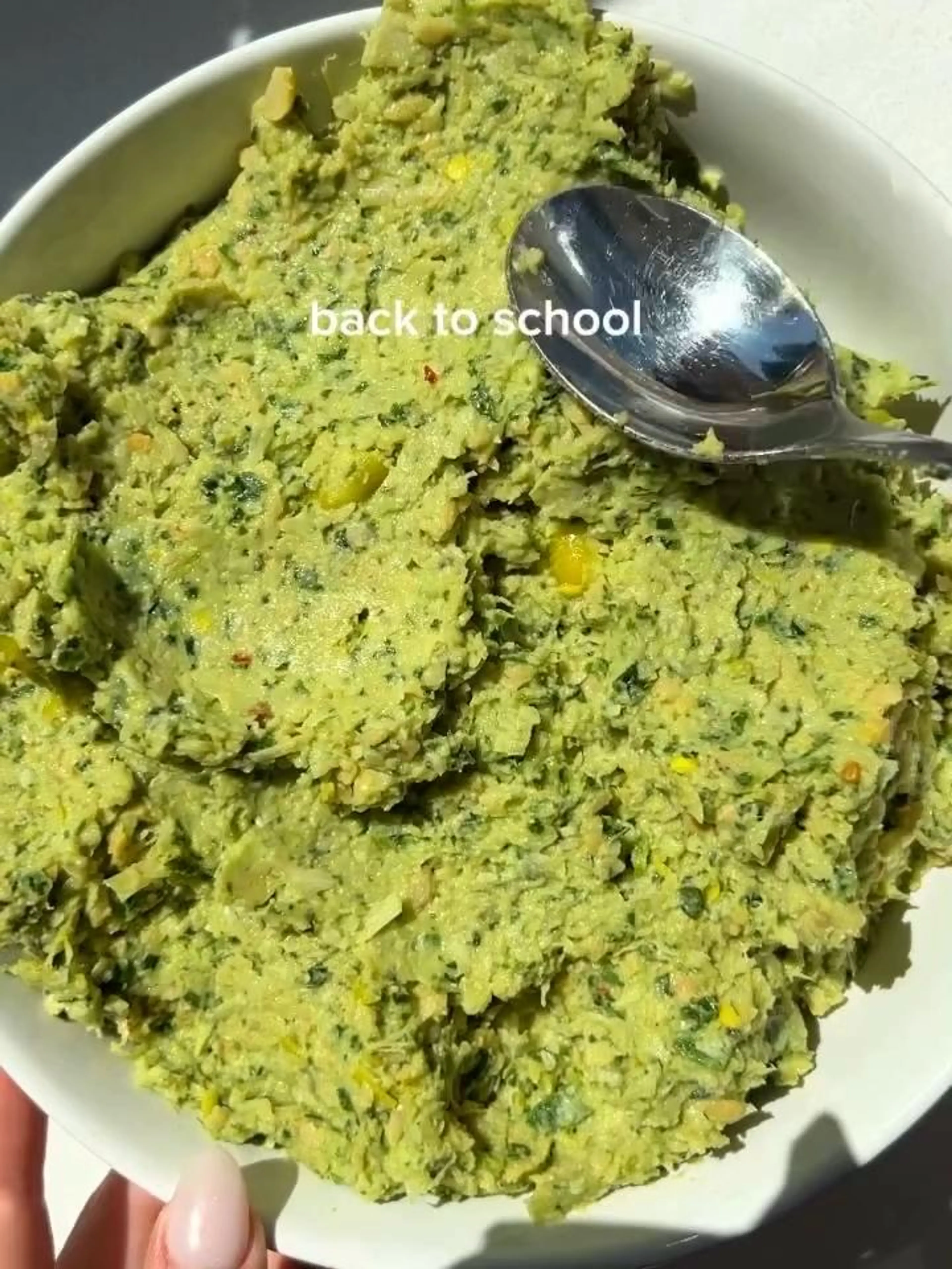 Spinach & Artichoke Chickpea Salad” @frommybowl