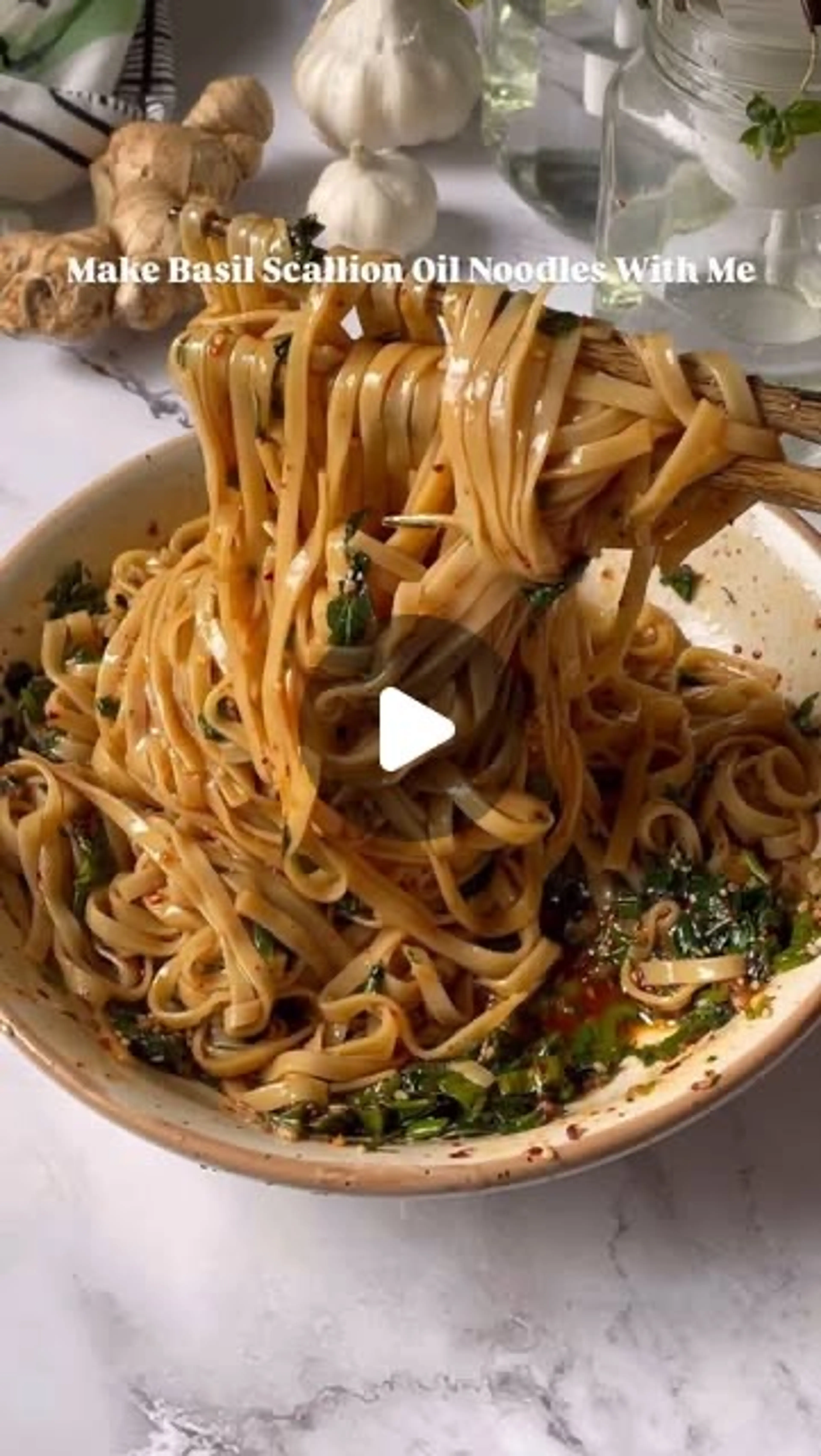 Basil & Scallion Oil Noodles