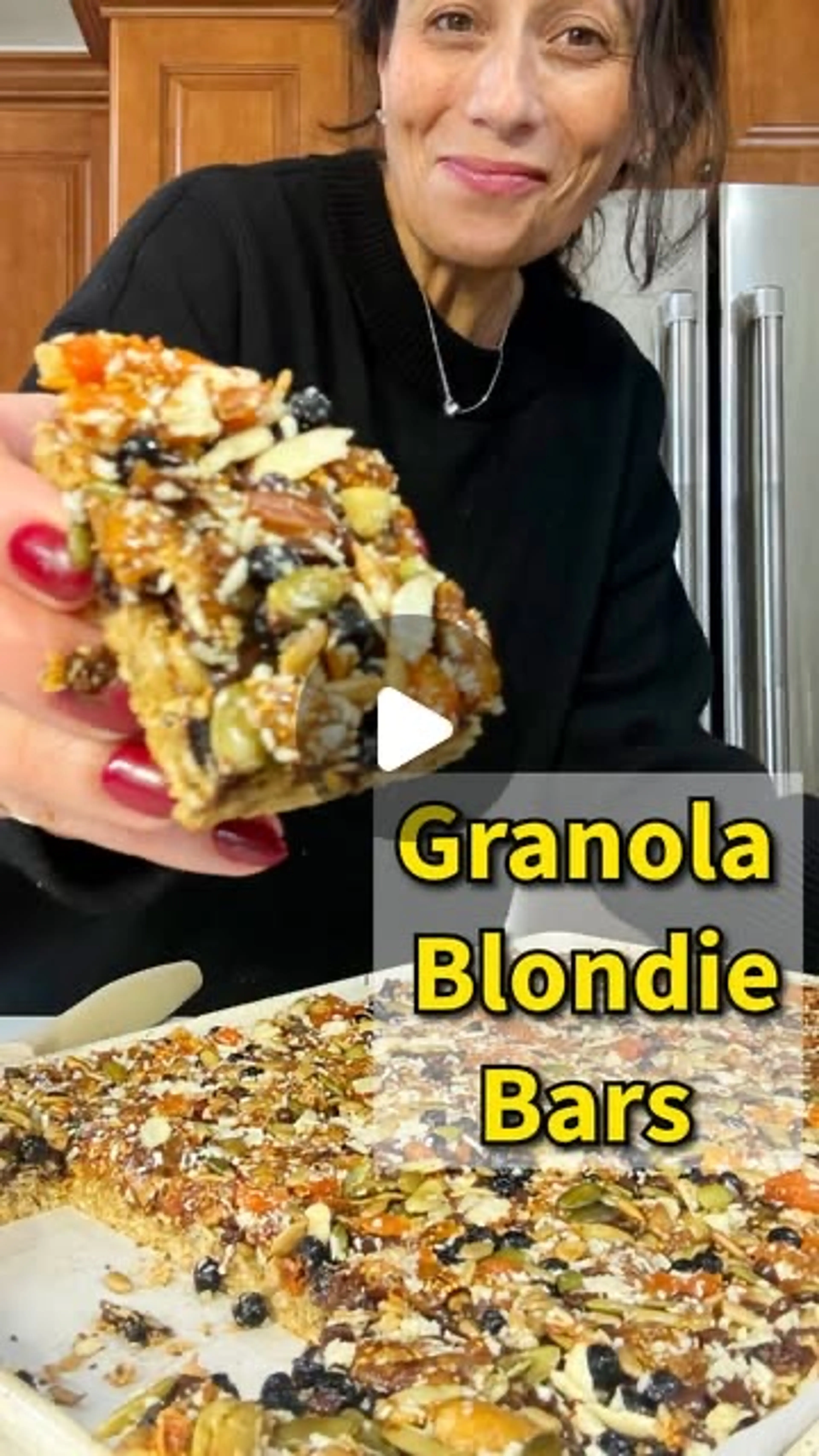 Granola Blondie Bar