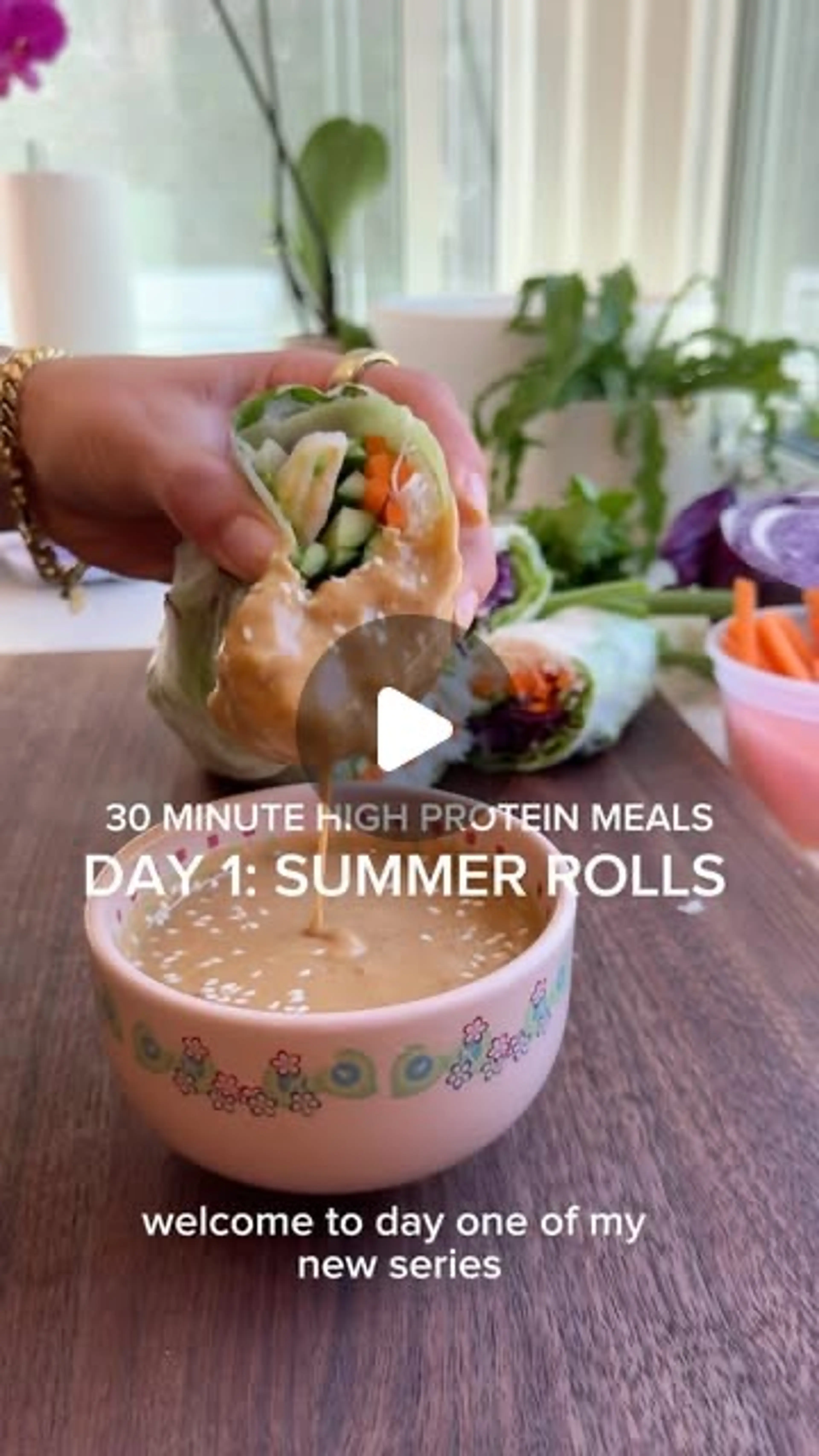 Bigggg Summer Roll with Creamy Peanut Dipping Sauce