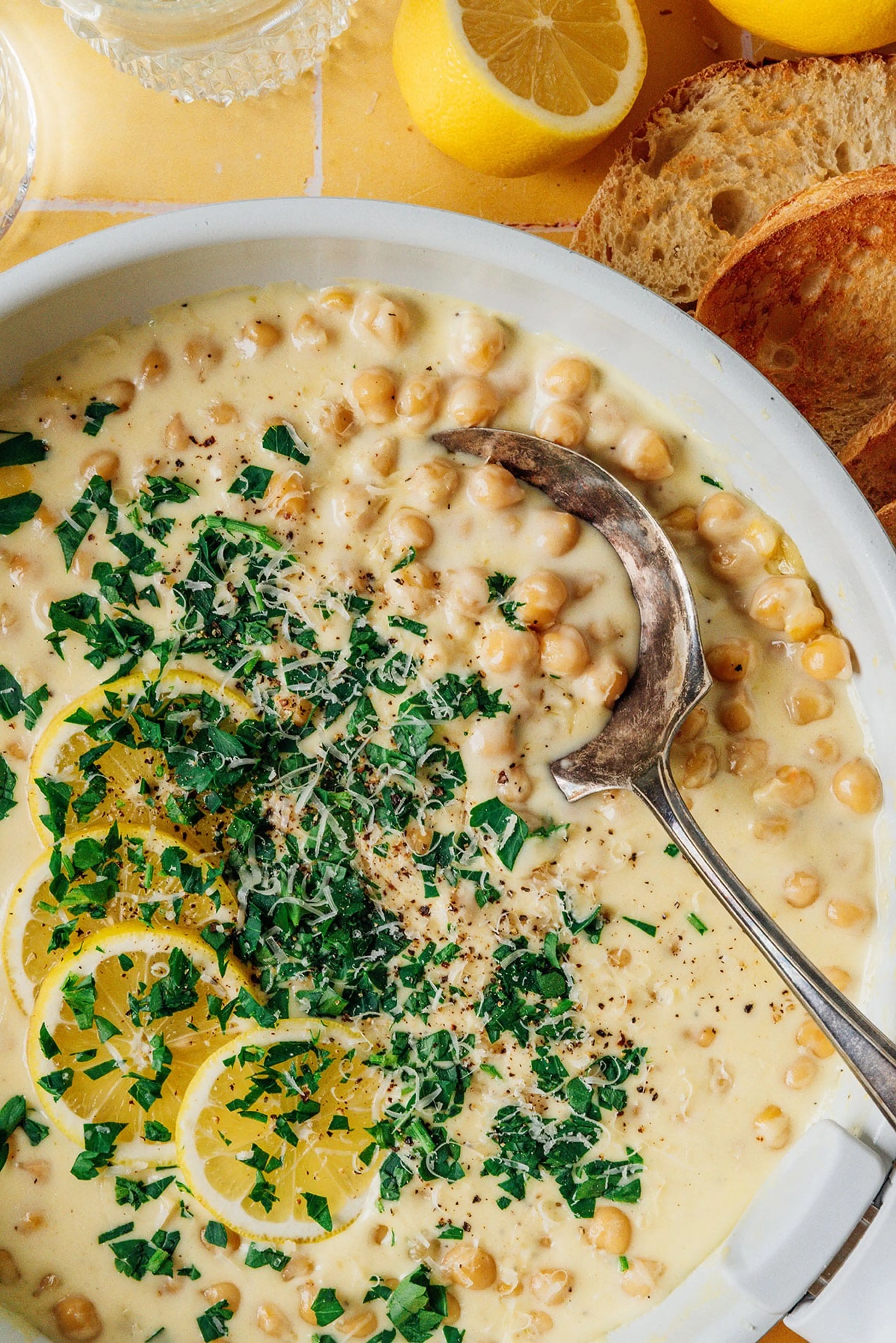 Creamy Lemon Pepper Chickpea Skillet