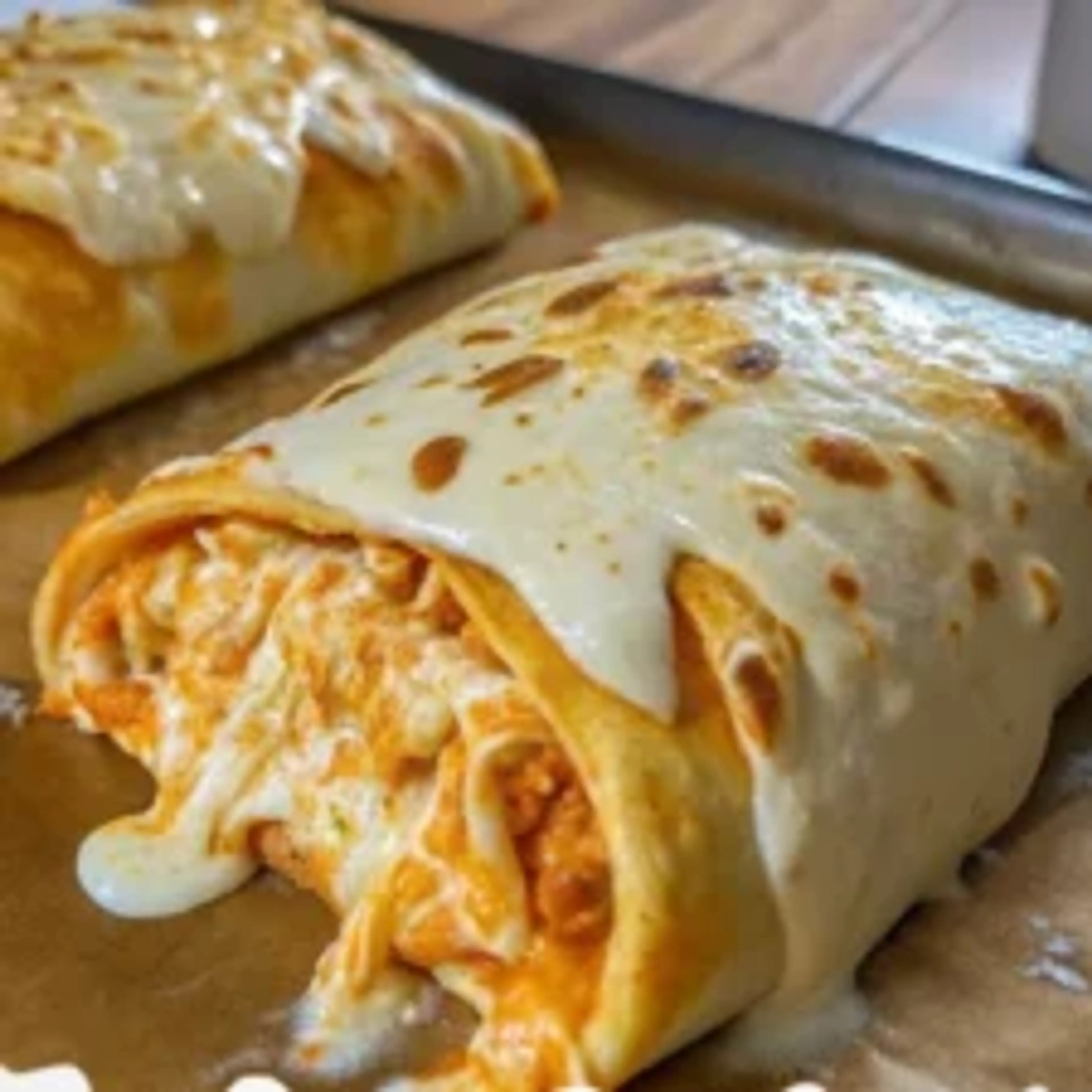 Buffalo Chicken Pizza Pockets