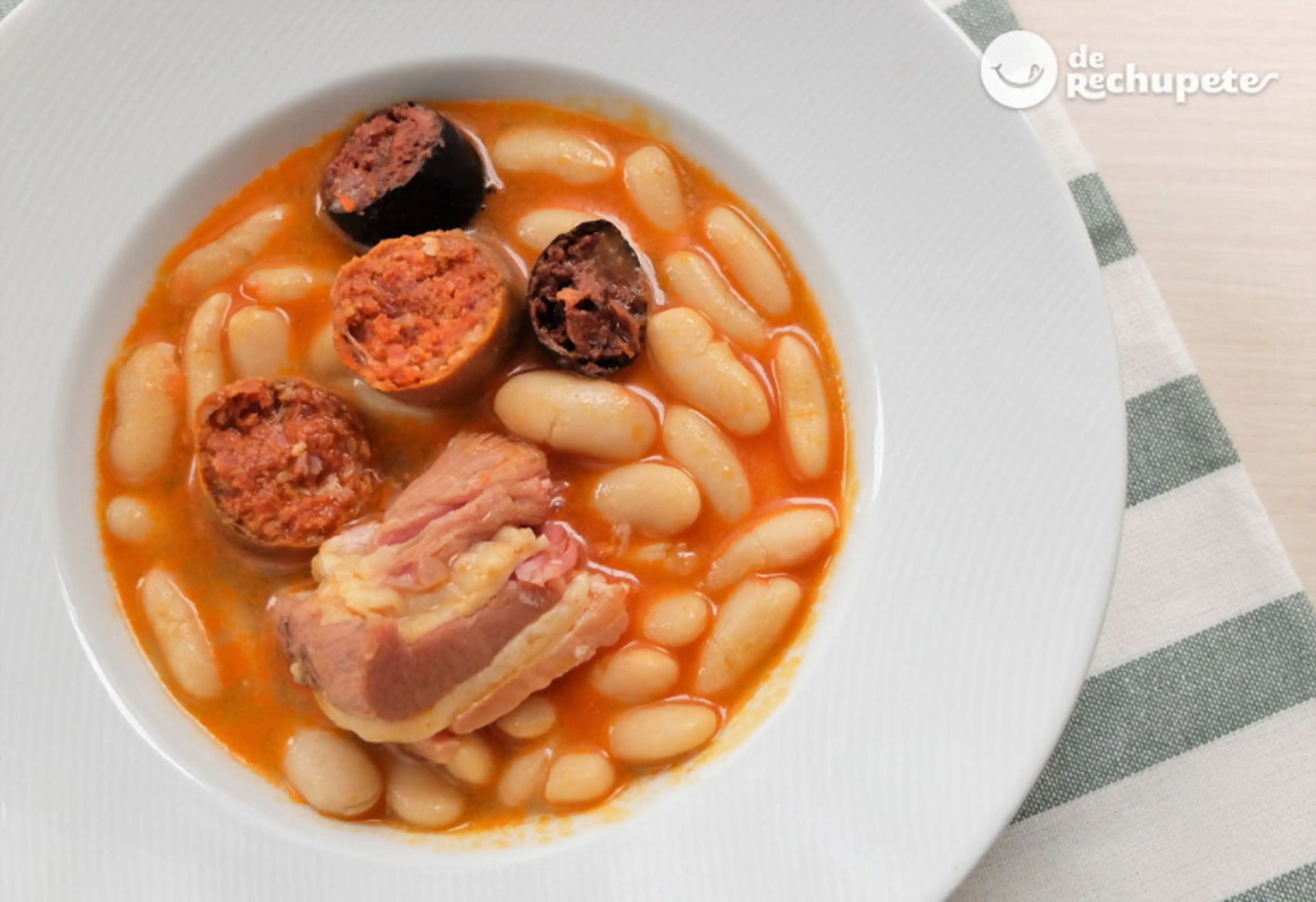 Fabada asturiana casera, con la receta tradicional