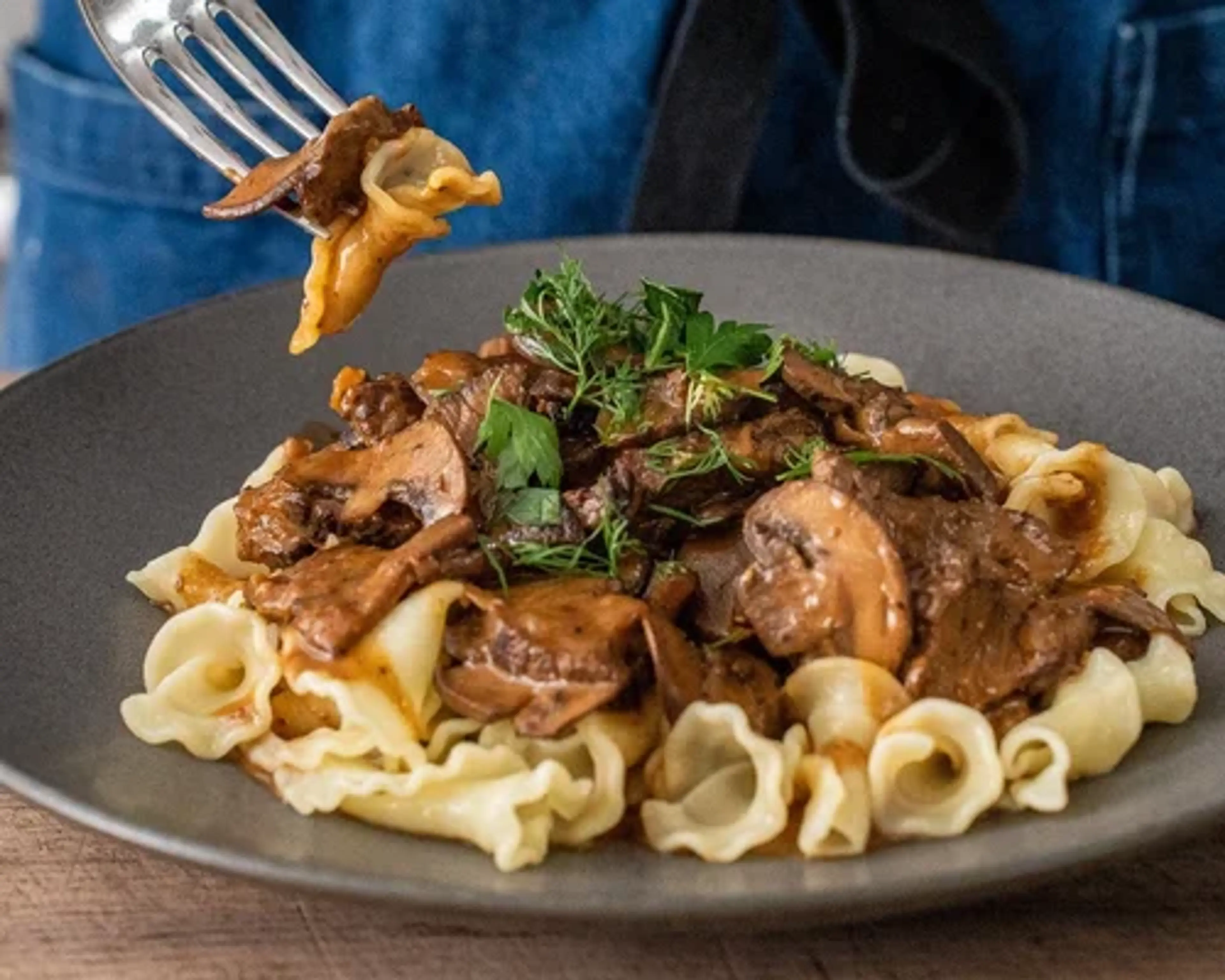 Beef Stroganoff (Authentic)