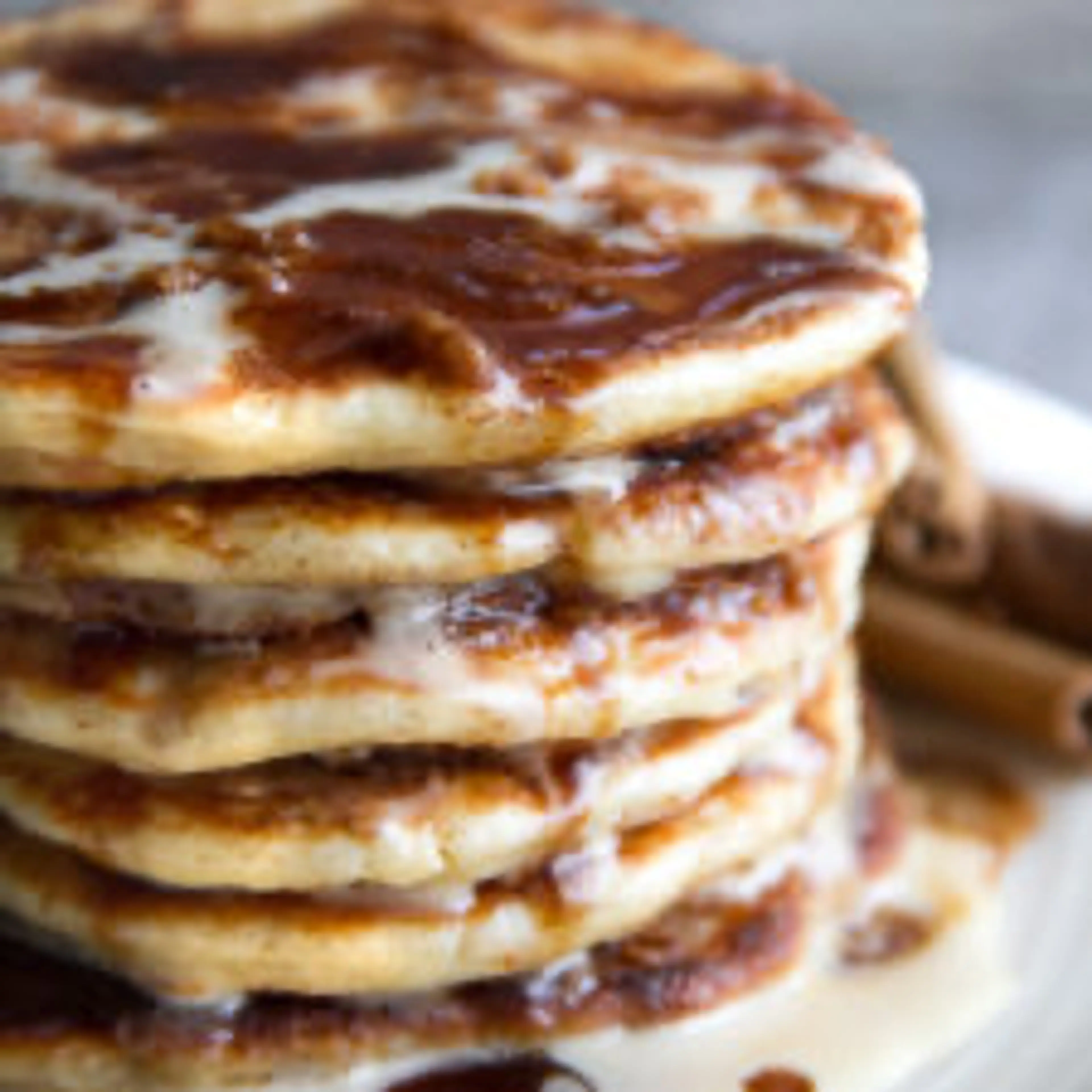Cinnamon Roll Greek Yogurt Pancakes