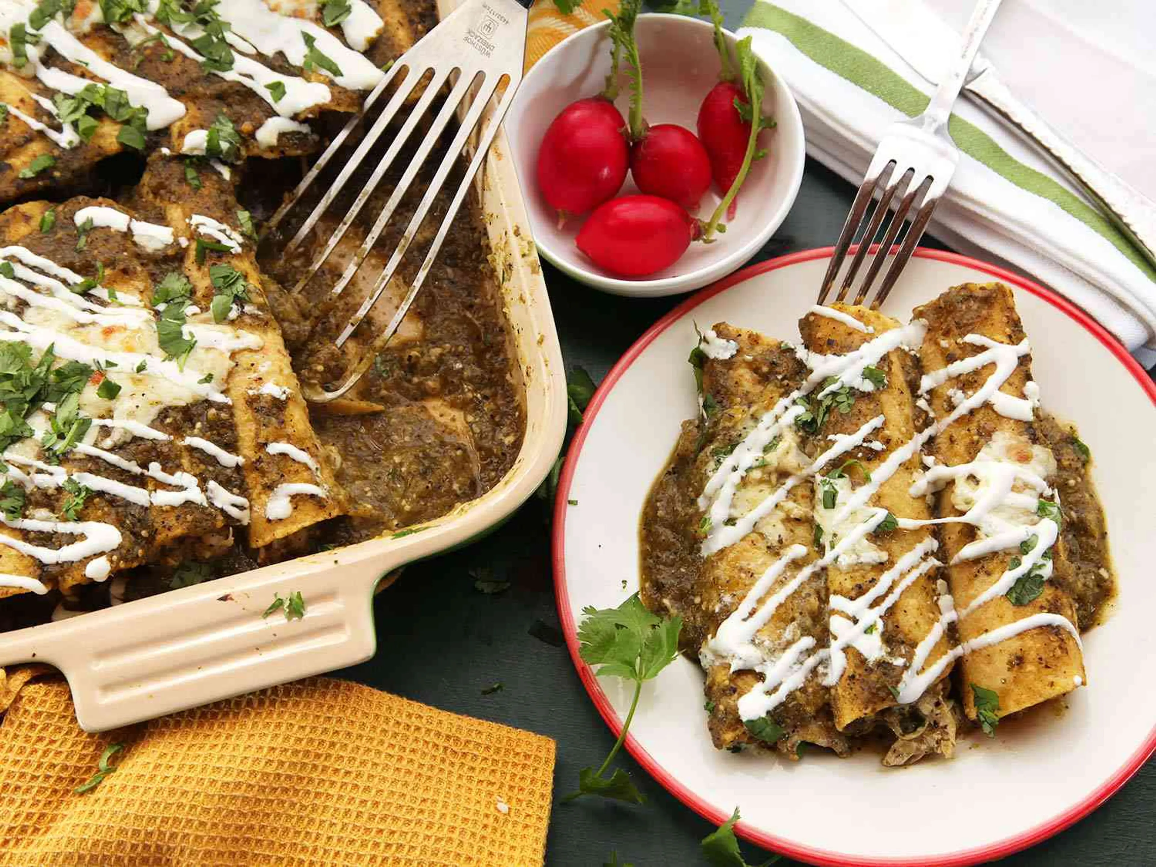 The Best Creamy Chicken Enchiladas Recipe