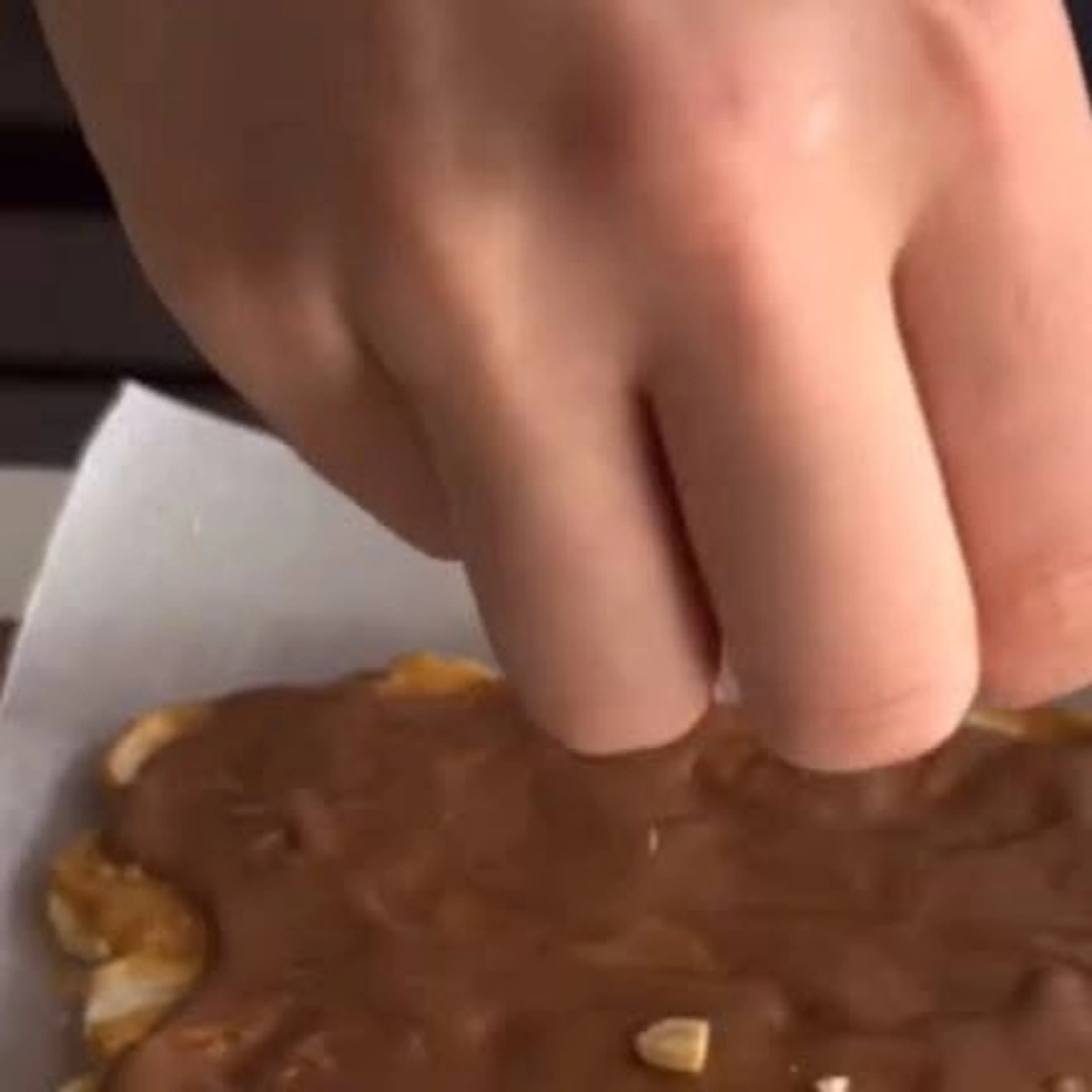 Say "yum" If You Would Eat This  3 Ingredient Snickers Banan