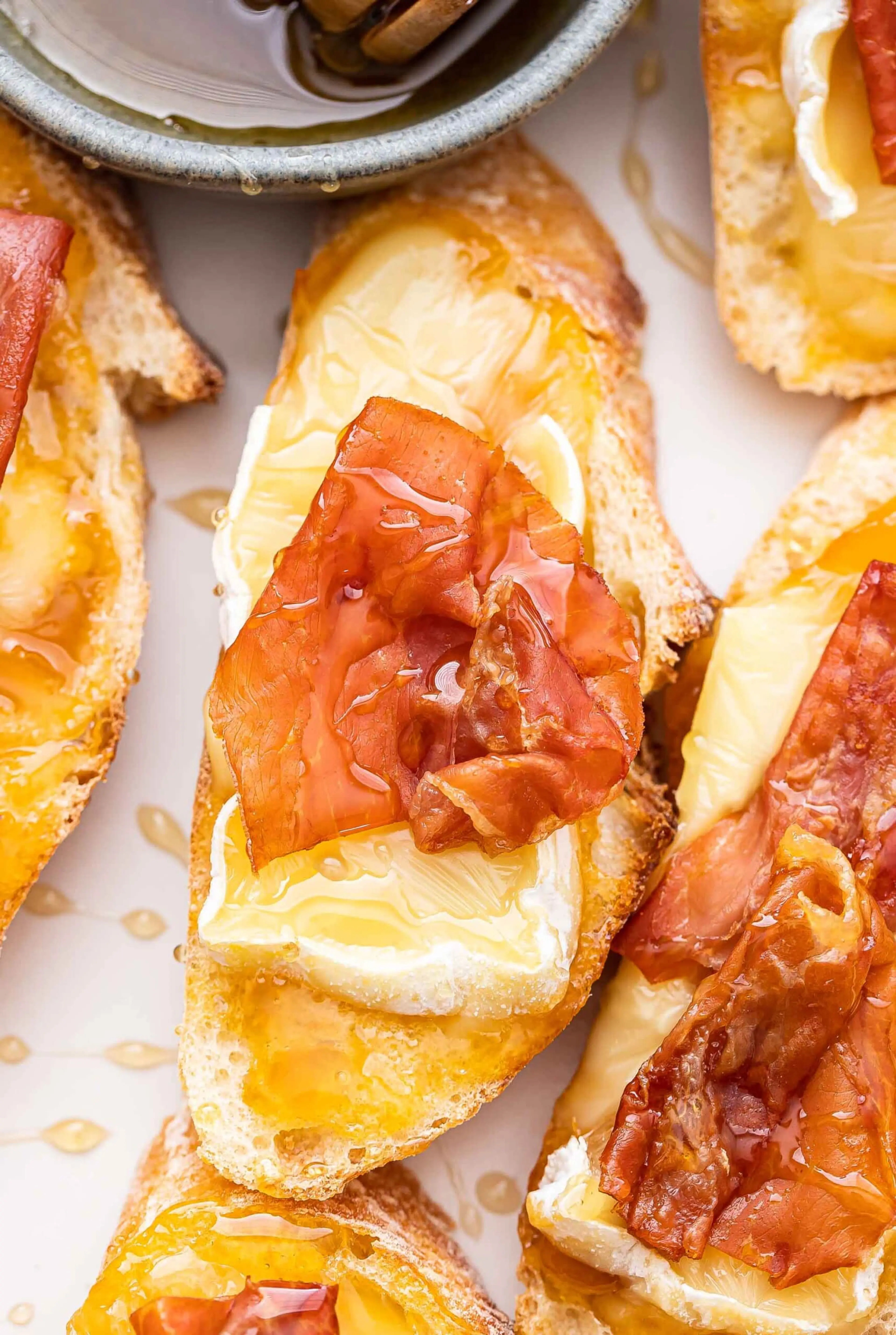 Brie Crostini with Prosciutto