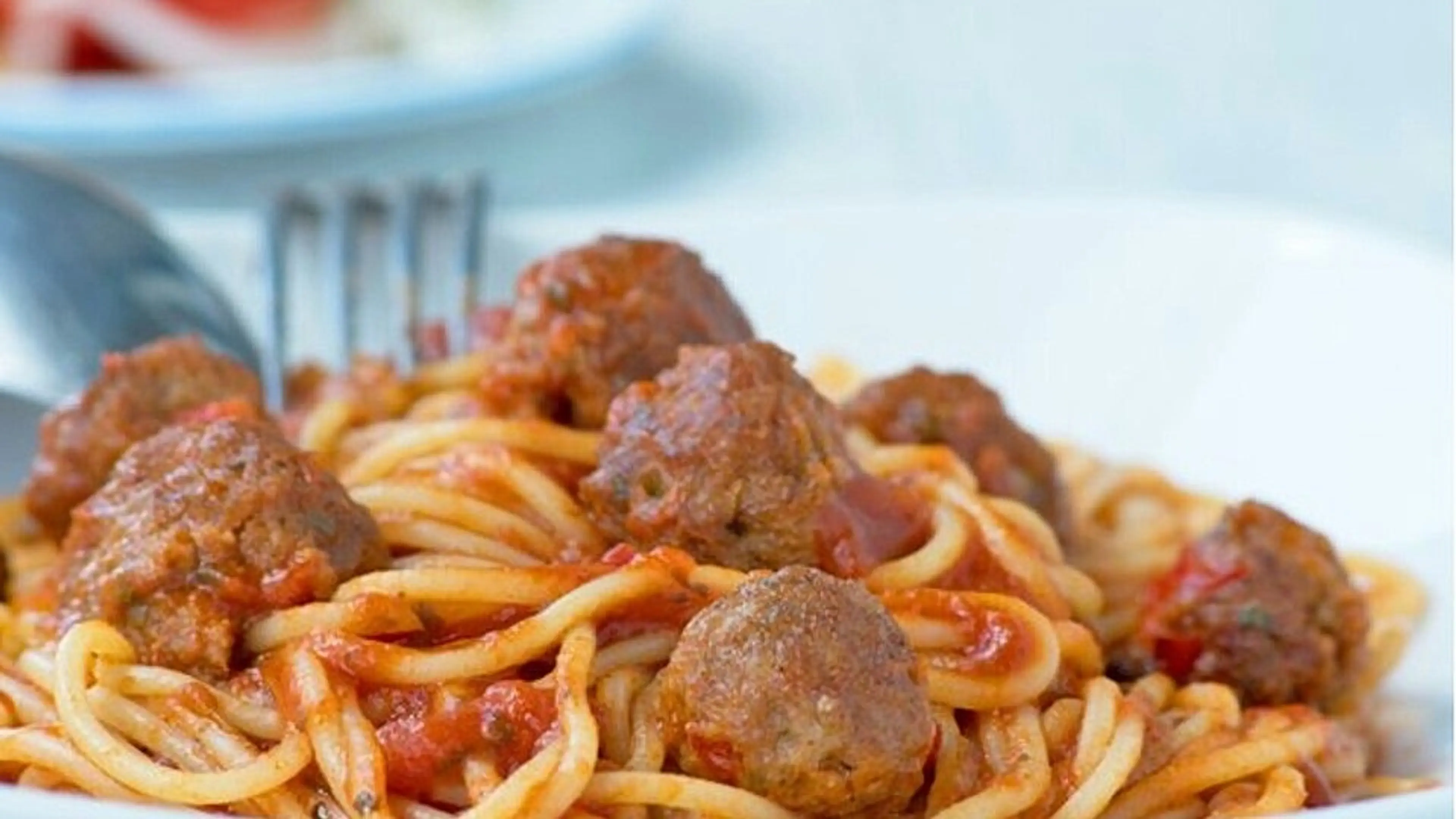 Spaghetti mit Fleischbällchen