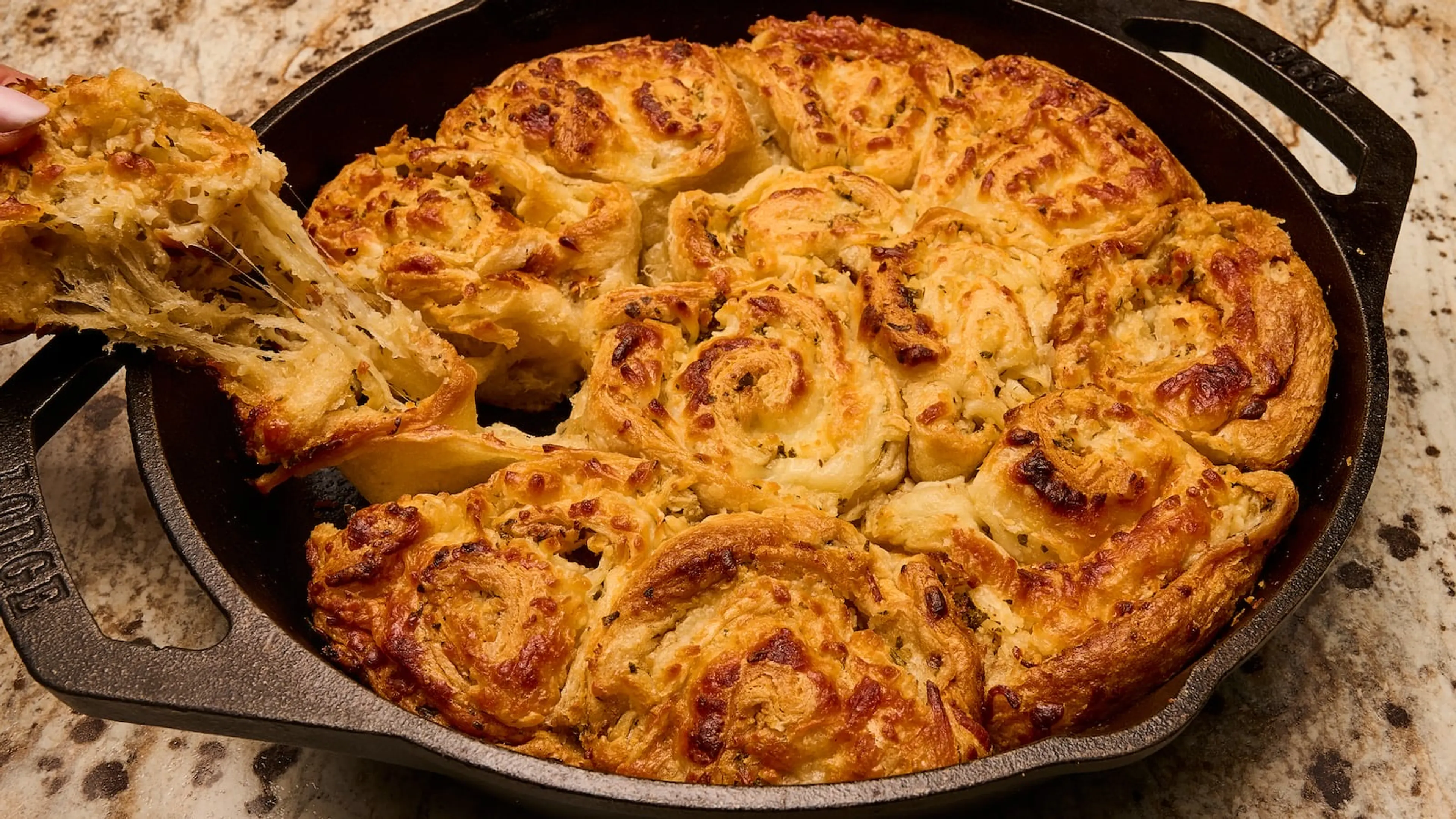 Cheesy Garlic Pull-Apart Rolls