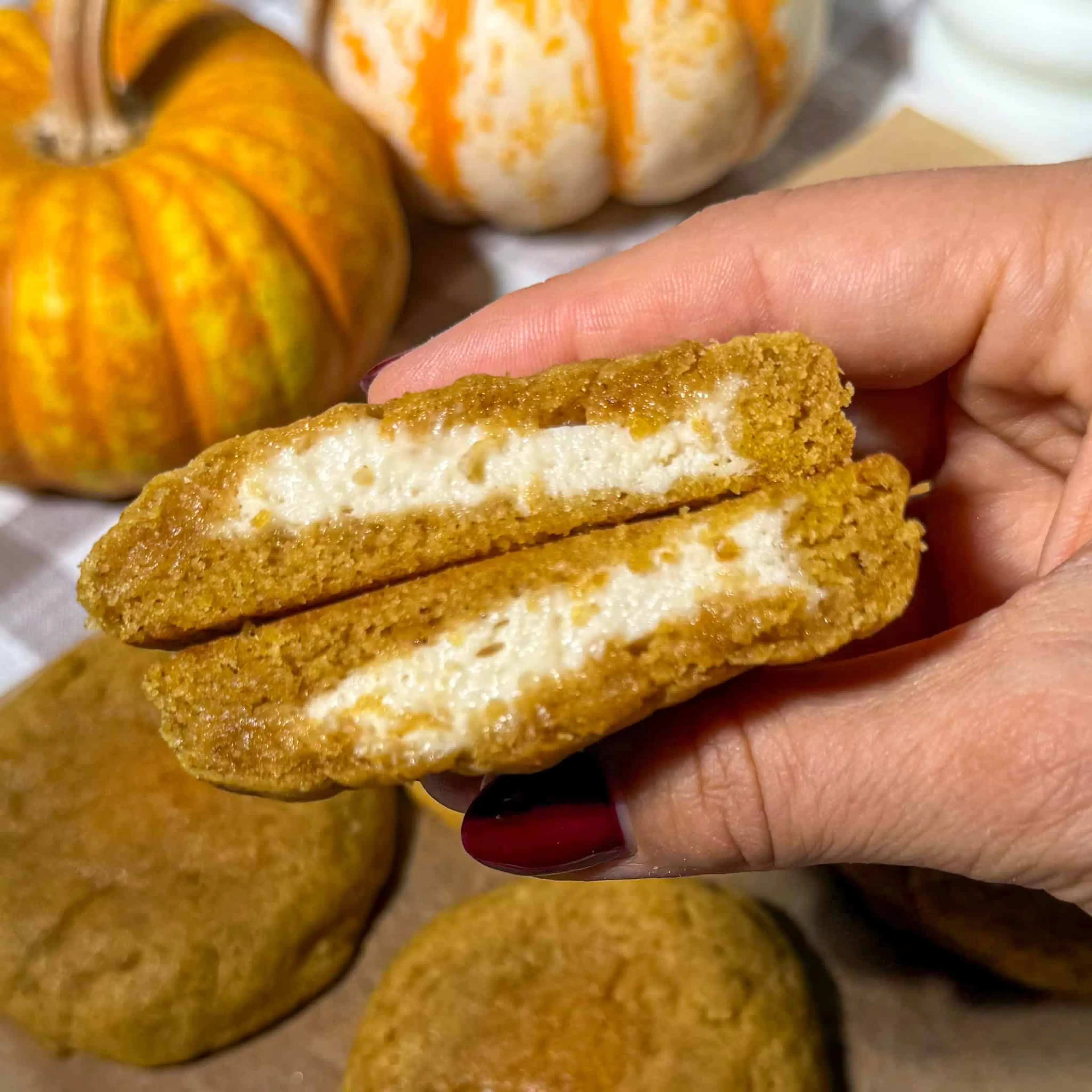 Pumpkin Chai Cheesecake-Stuffed Cookies