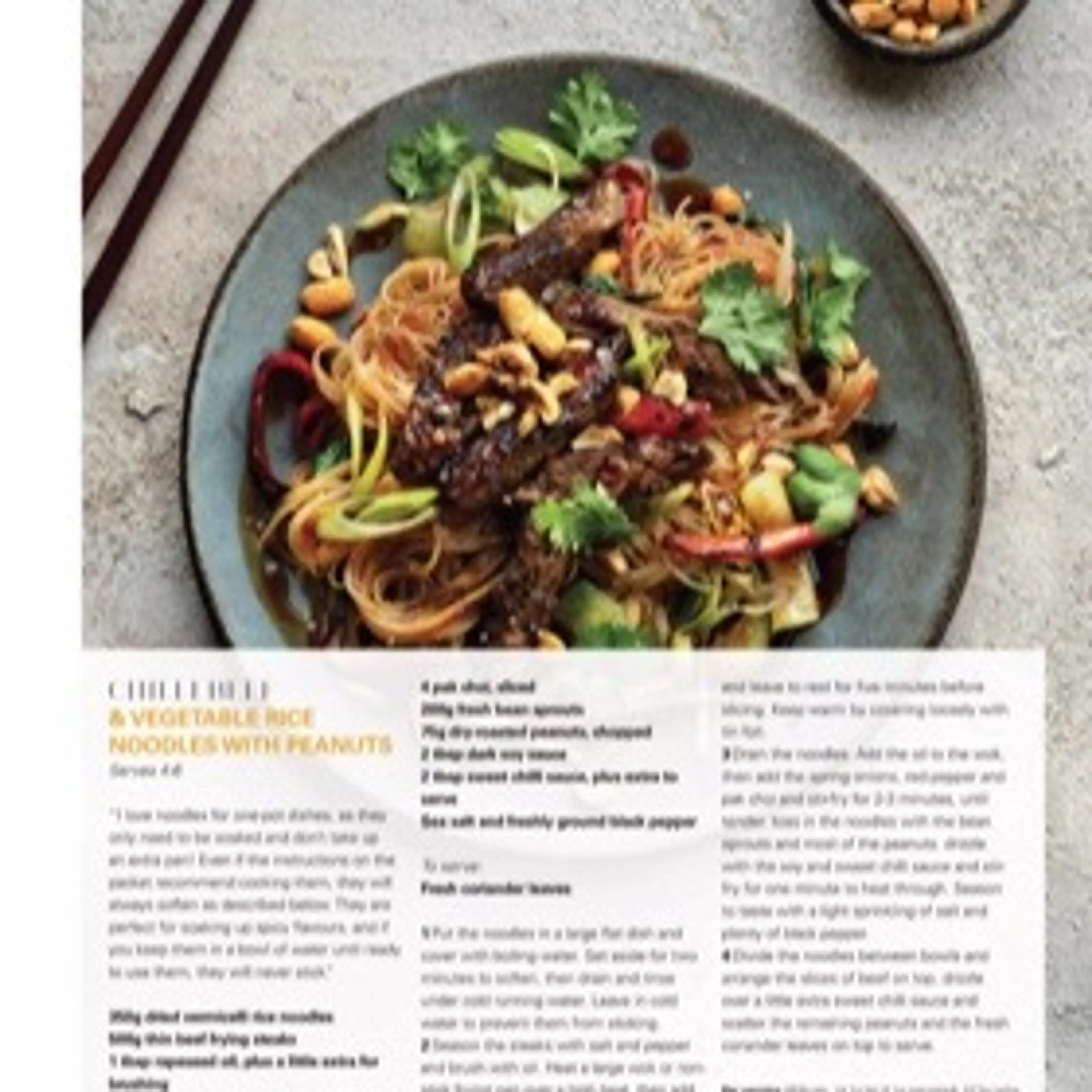 CHILLI BEEF & VEGETABLE RICE NOODLES WITH PEANUTS