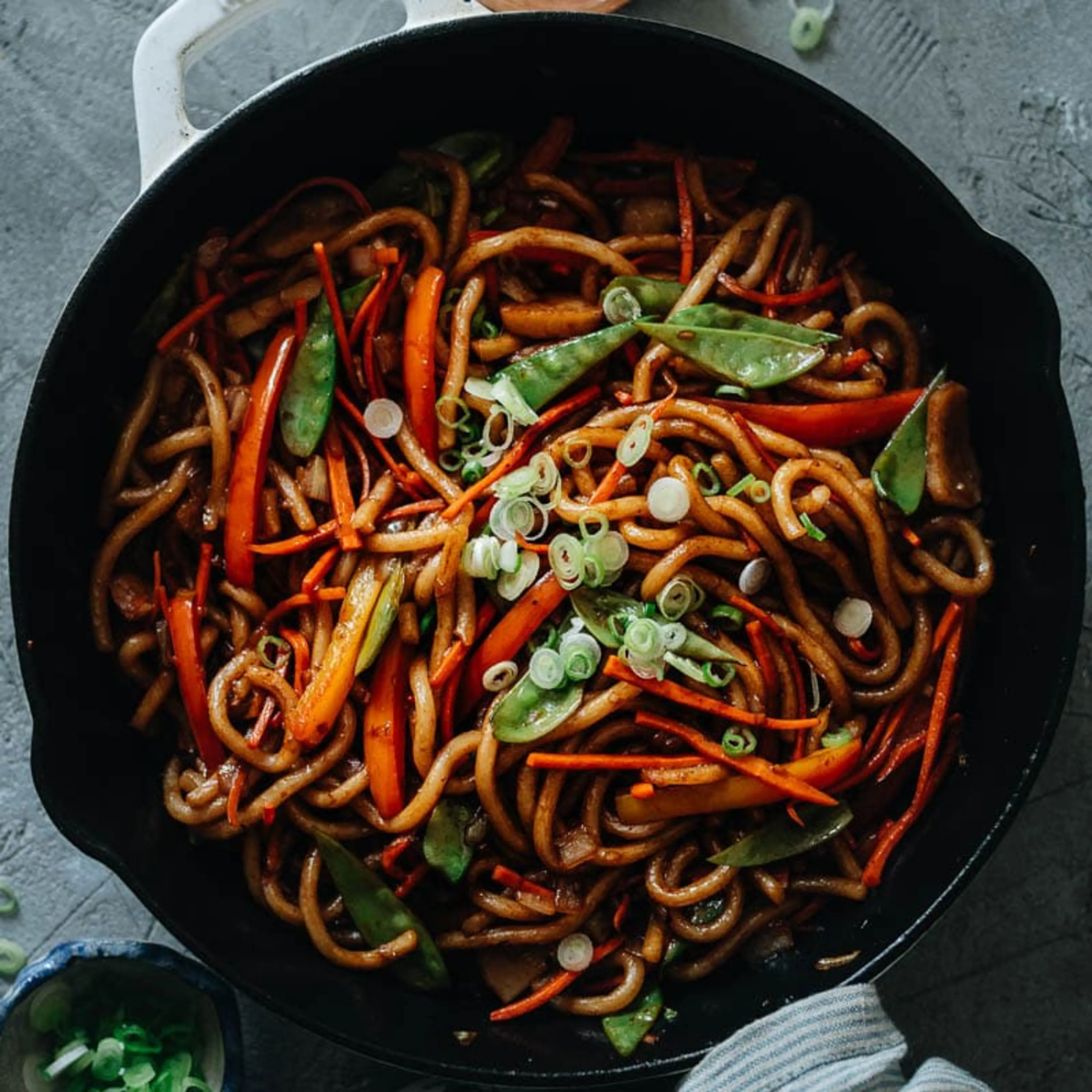 Vegetable Udon Stir Fry (Veggie Yaki Udon)