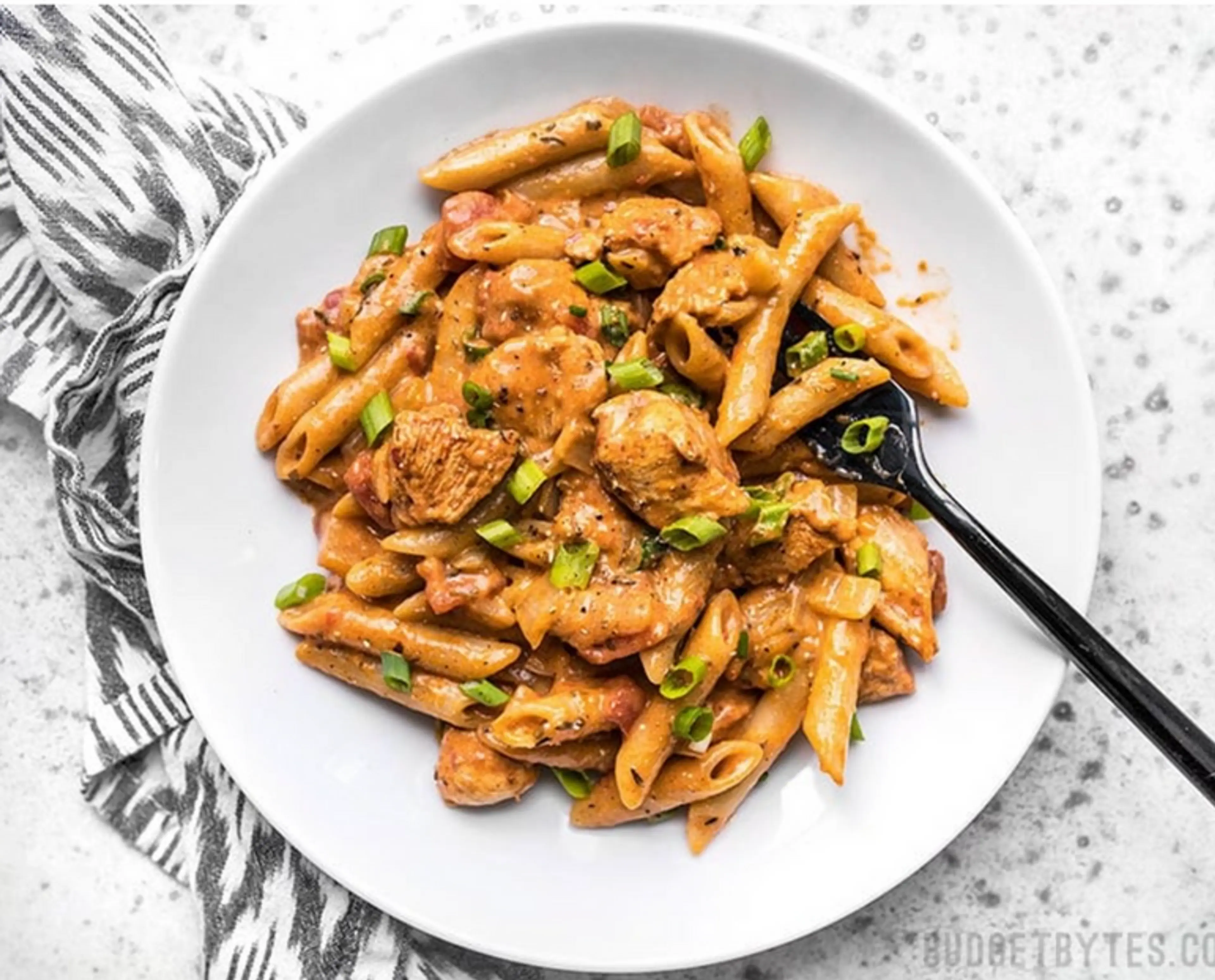One Pot Creamy Cajun Chicken Pasta