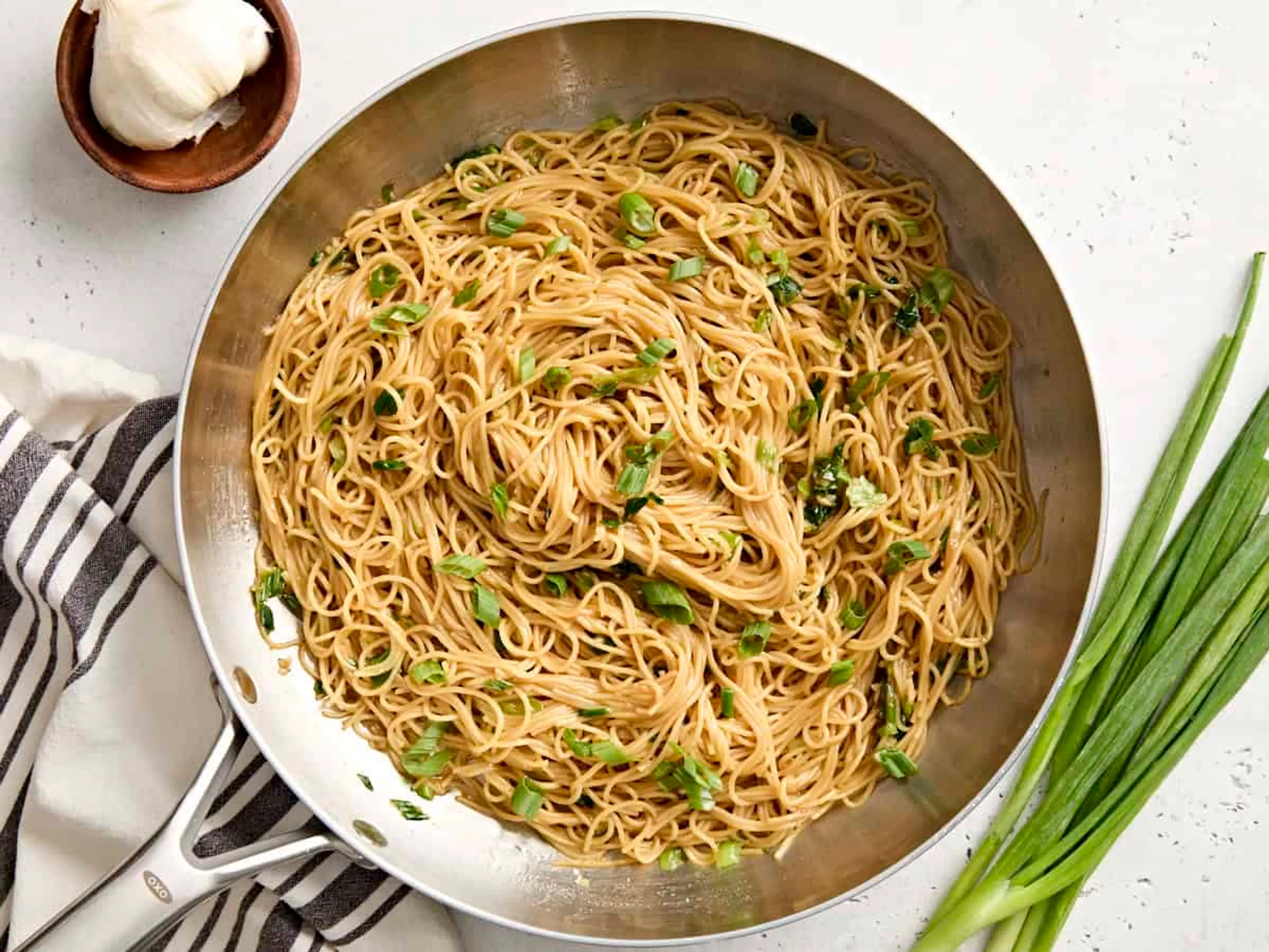 Quick & Easy Garlic Noodles
