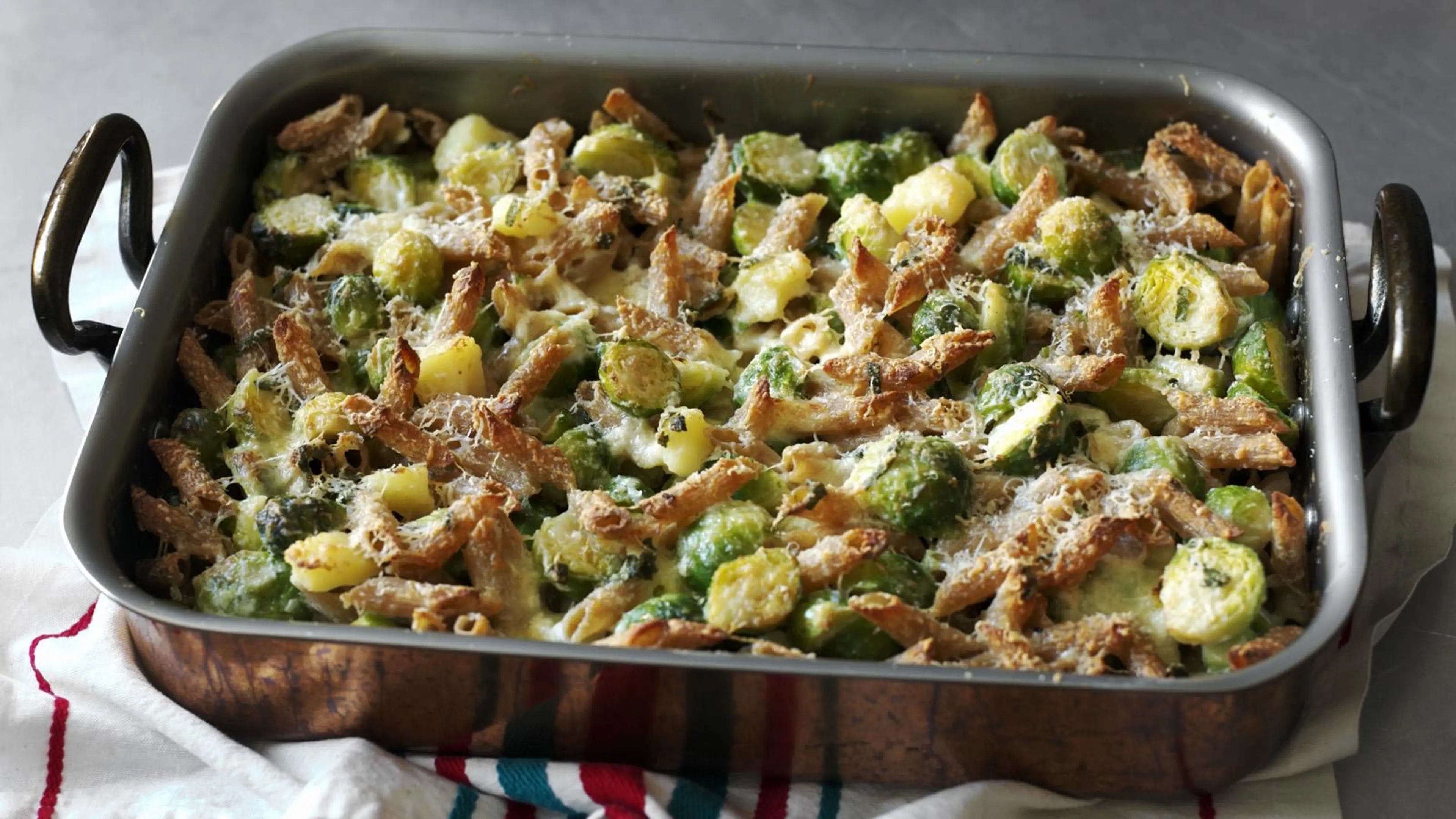 Hearty wholewheat pasta with Brussels sprouts, cheese and po