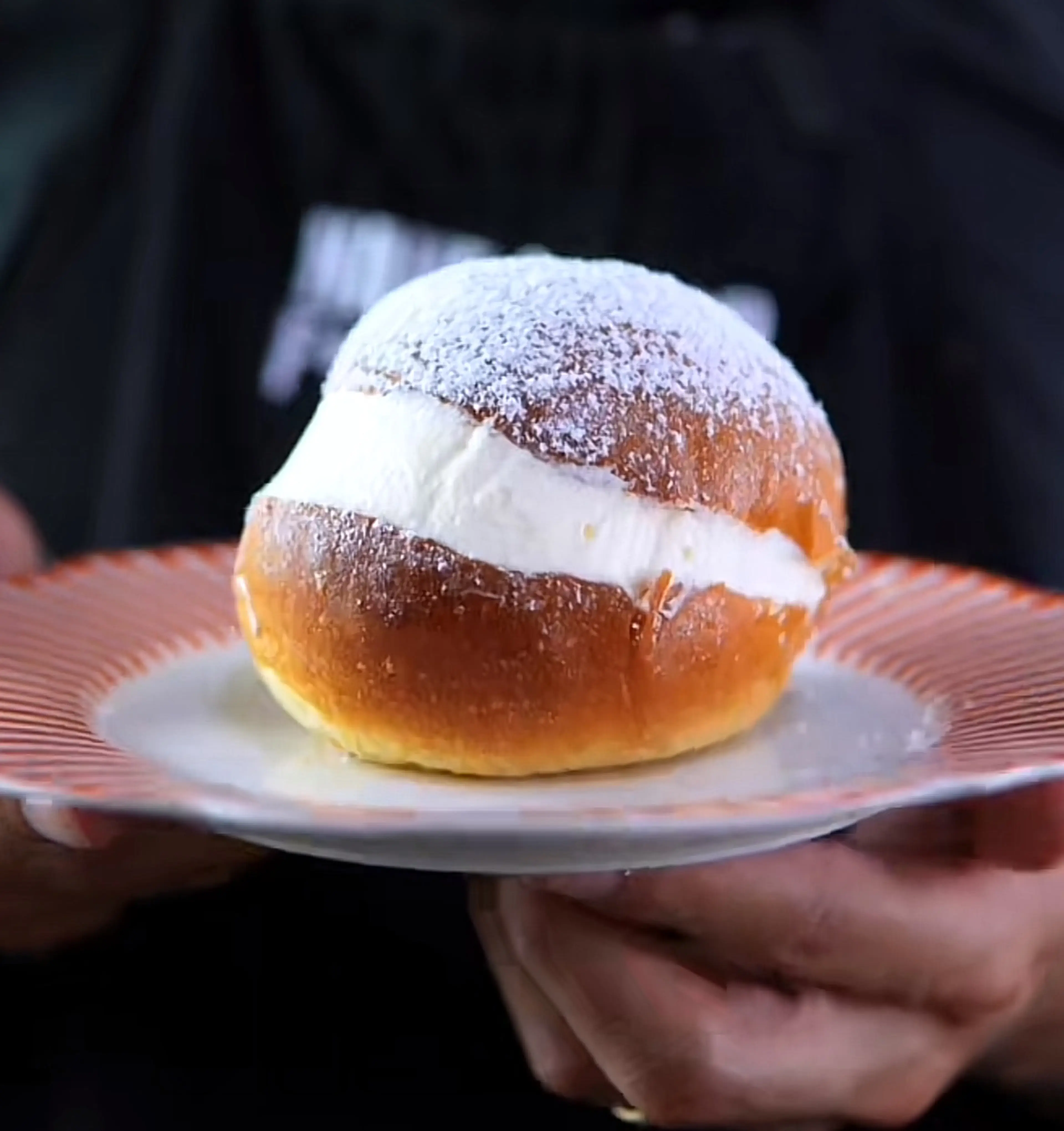 Maritozzi (sweet Italian Bun)