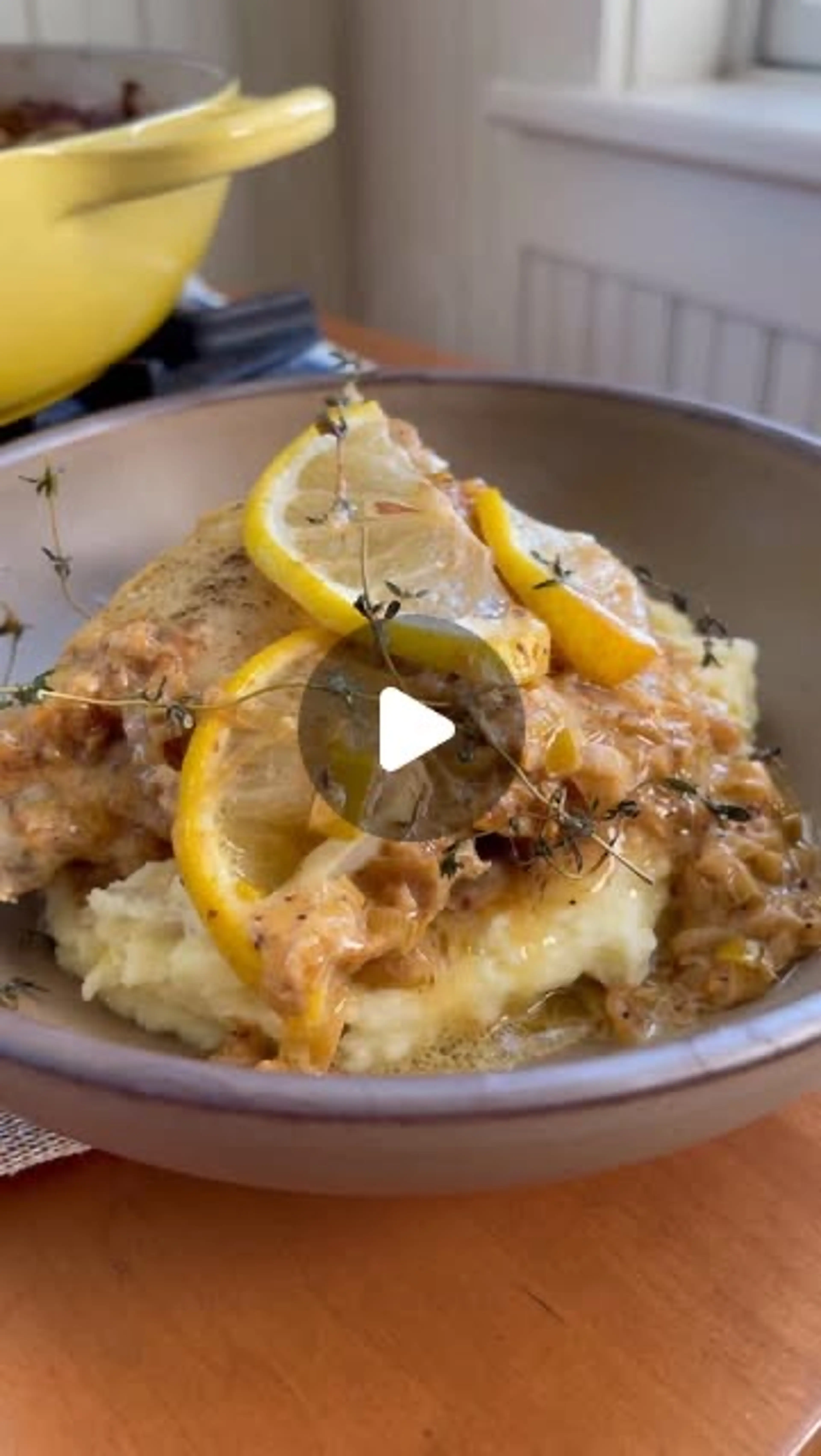 Creamy Chicken Thighs with Lemon & T