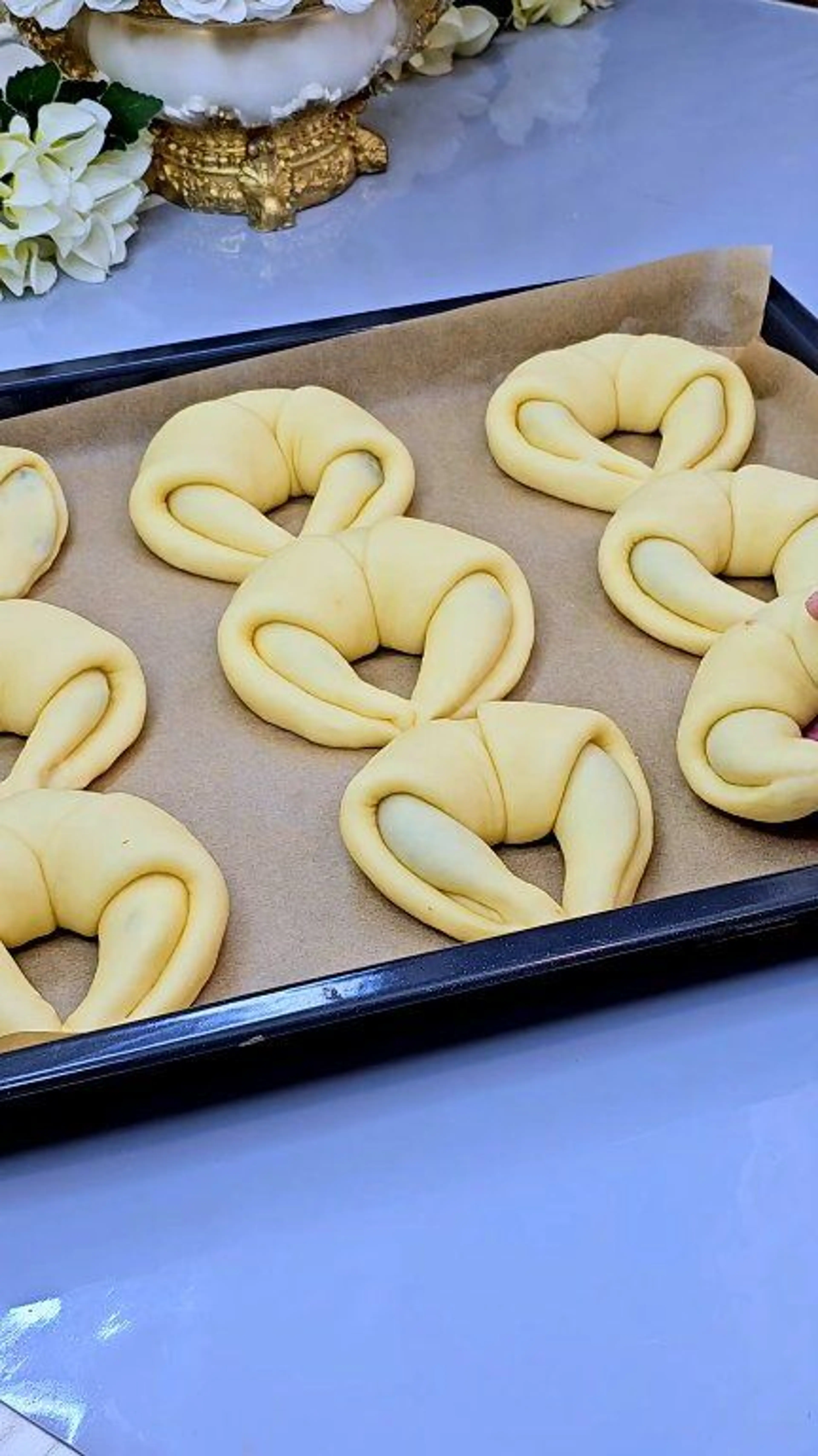 Soft, Fluffy, Chocolate-filled Crescent Buns — Easy & Viral-