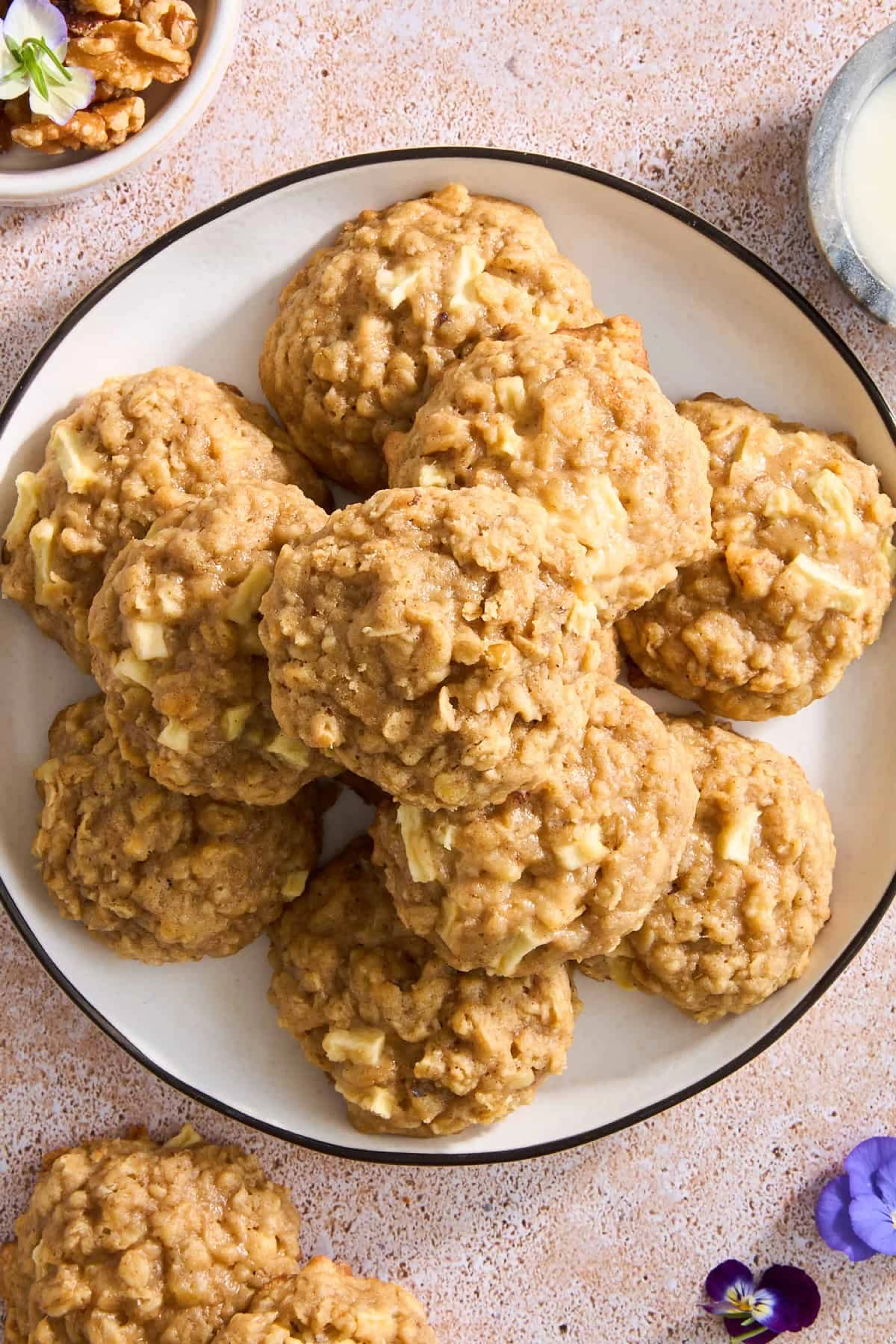 Easy Apple Oatmeal Cookies