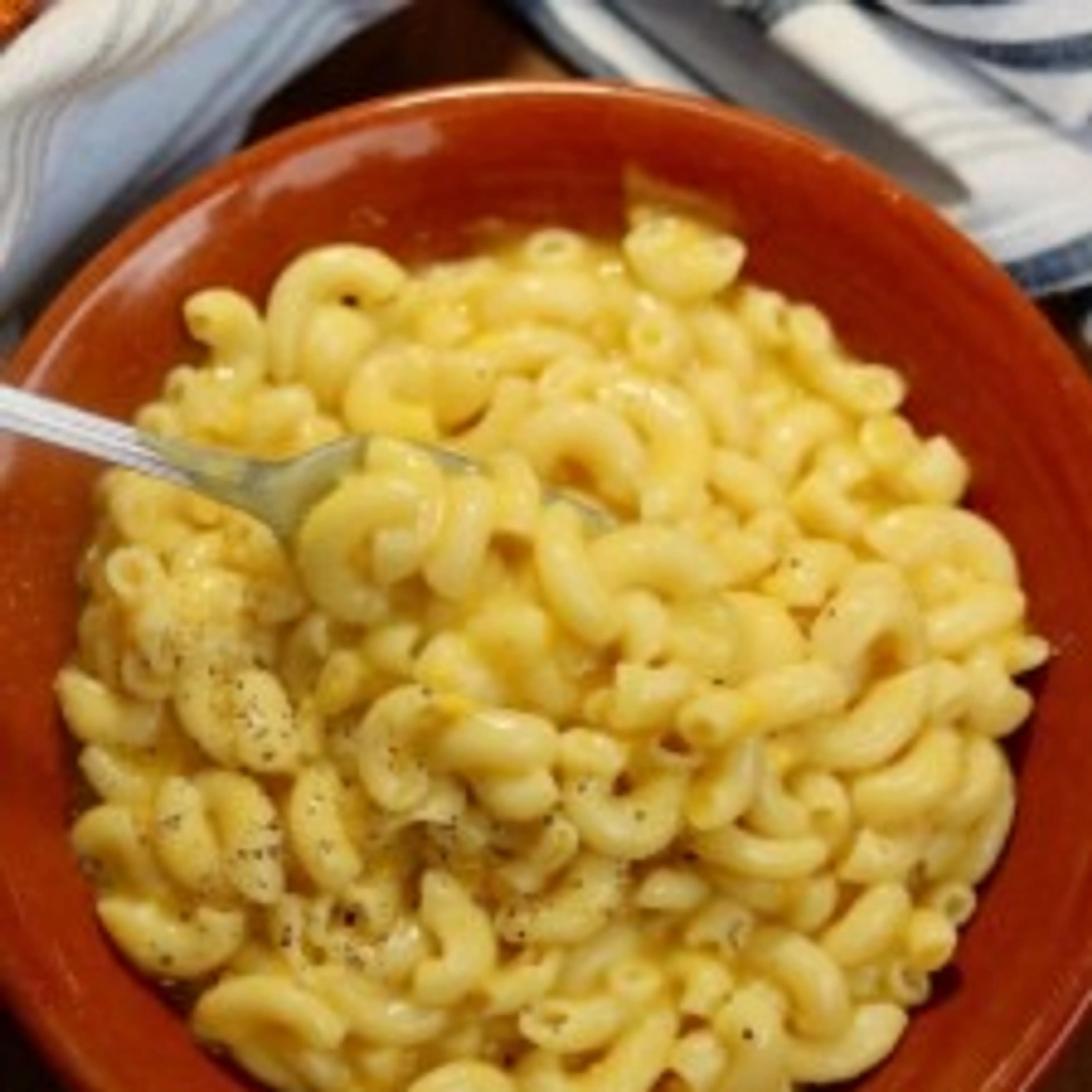 Instant Pot Vegan Mac And Cheese - So Cheesy!