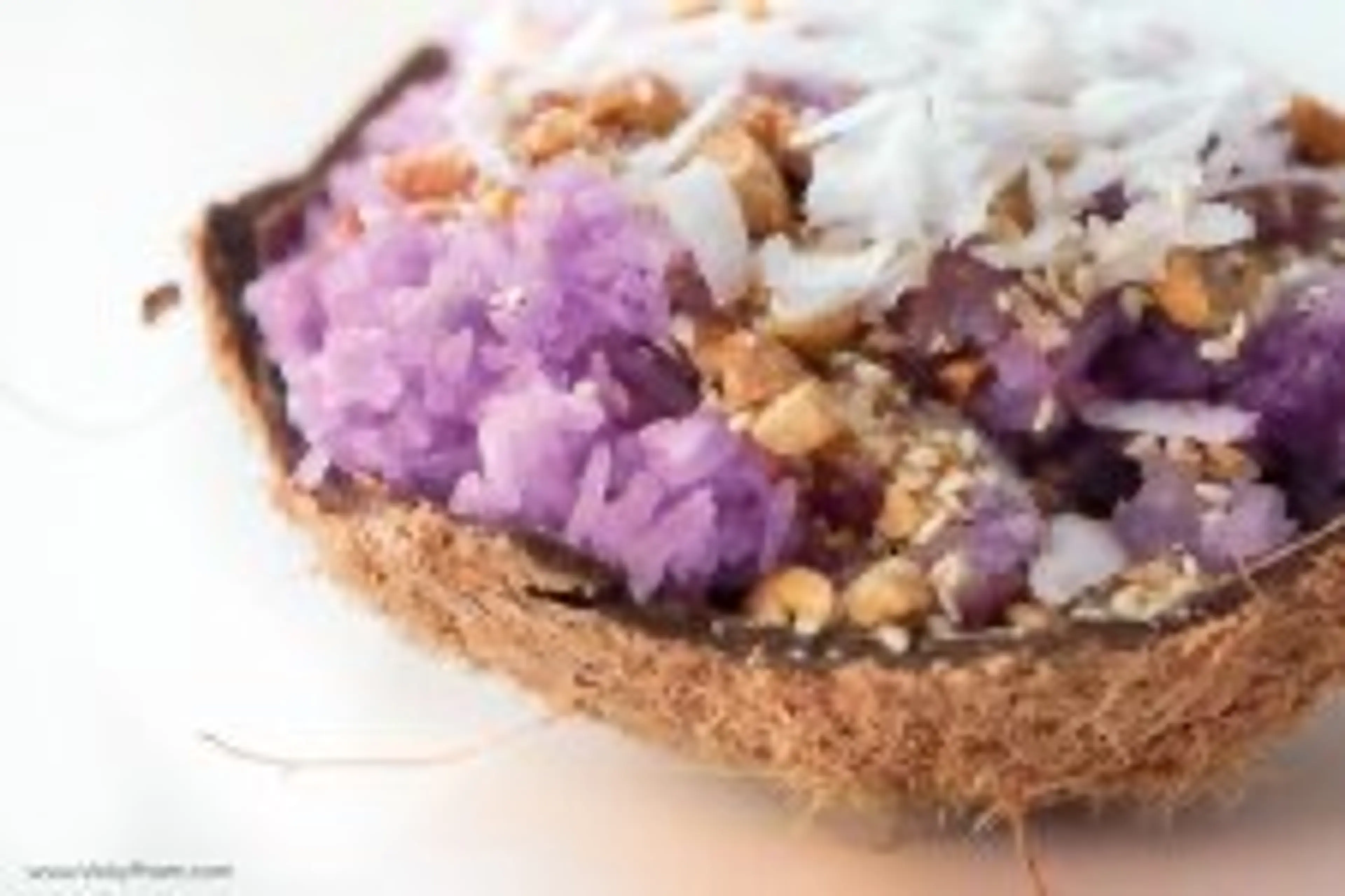 Vietnamese Magenta Sticky Rice (Xoi La Cam)