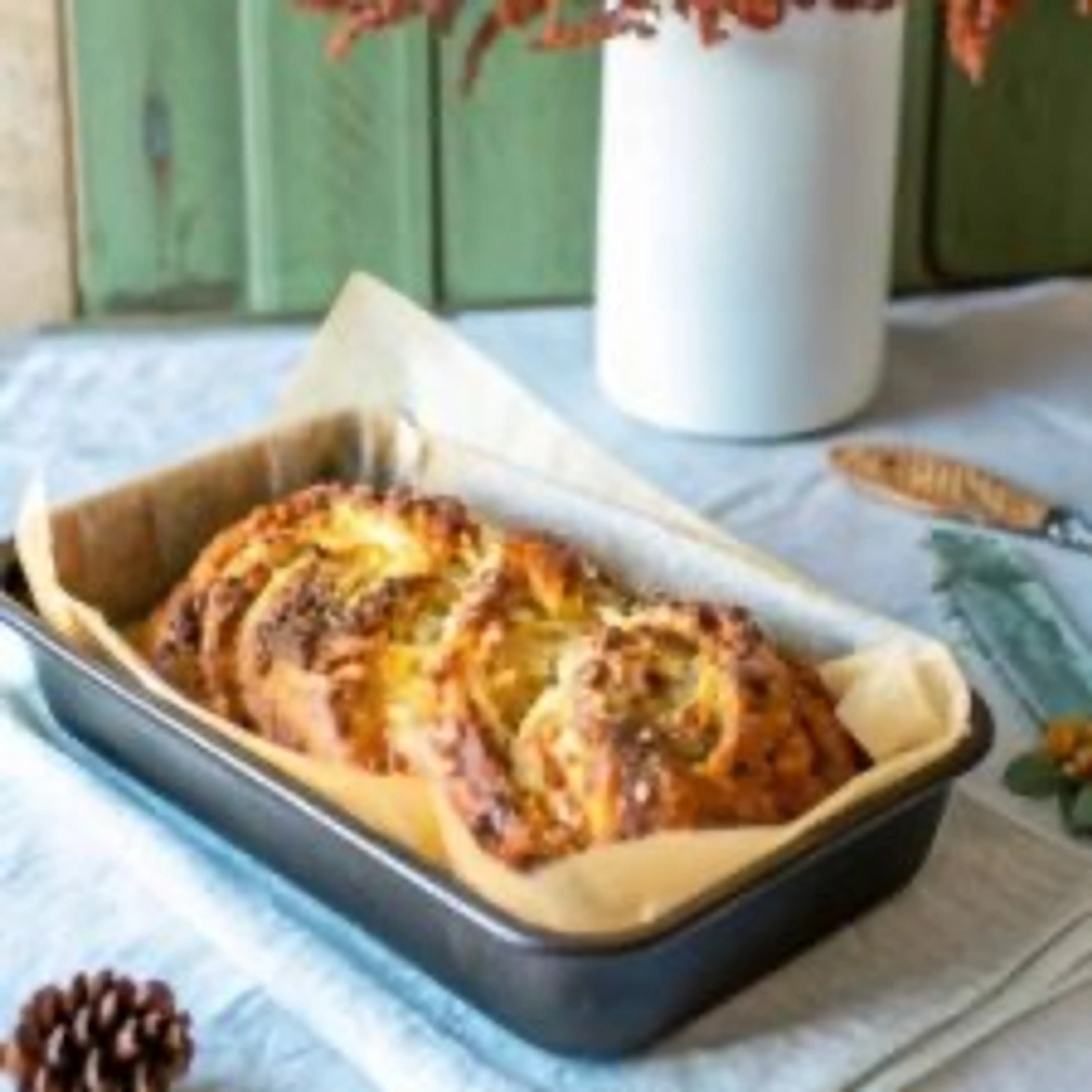 Keto Cottage Cheese Cinnamon Swirl Cloud Bread Recipe