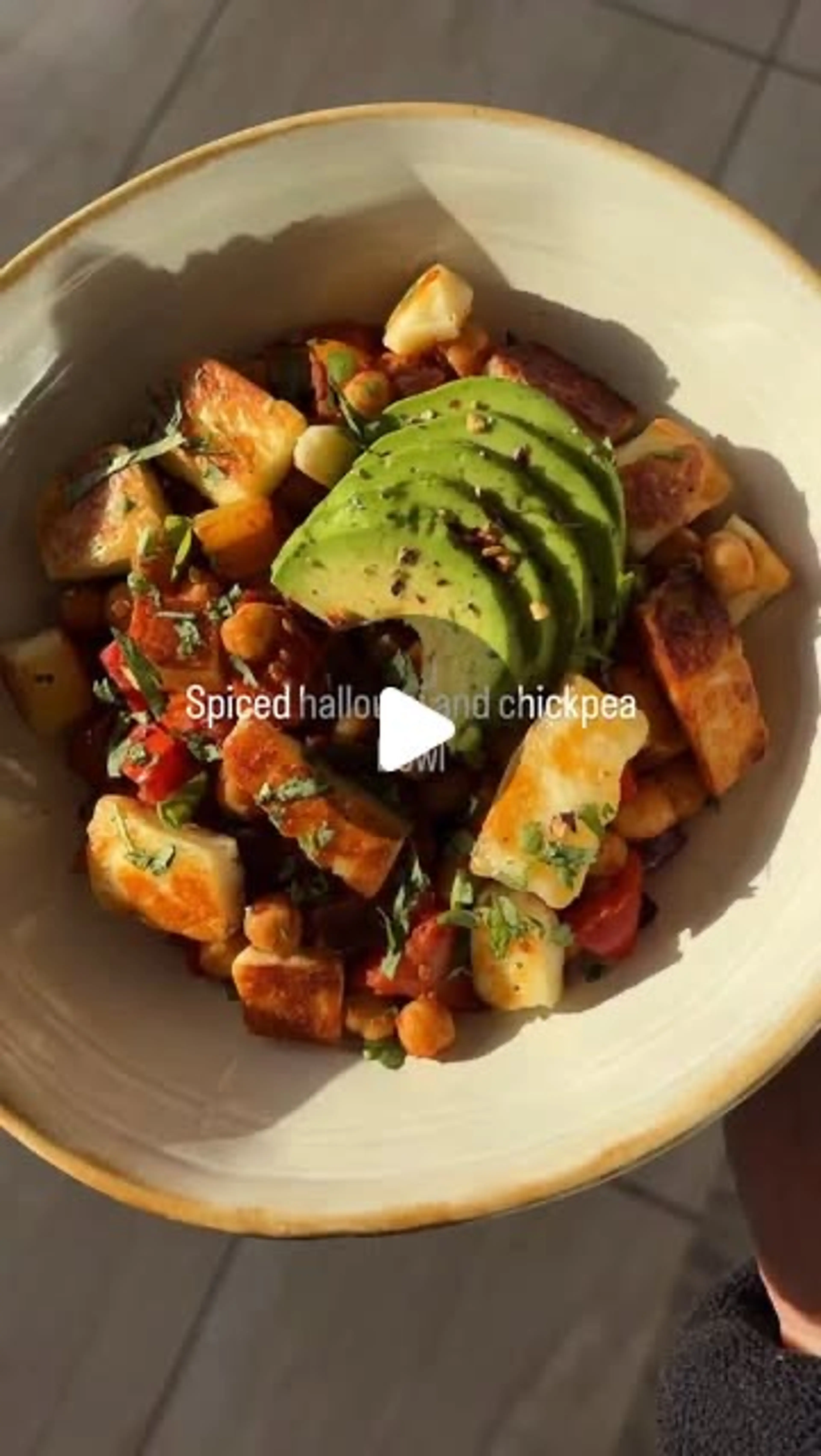 Spiced Halloumi and Chickpea Bowl
