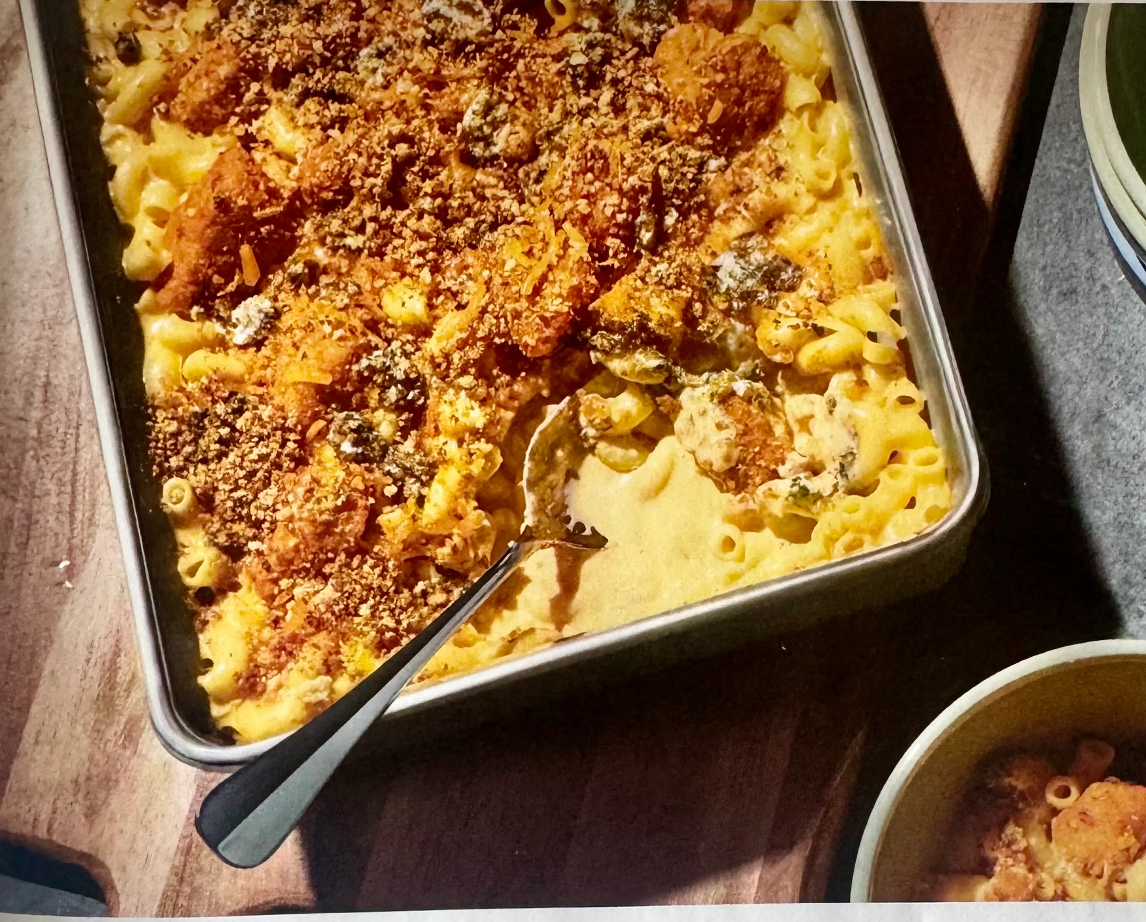 SMOKED BUFFALO CHICKEN MAC & CHEESE