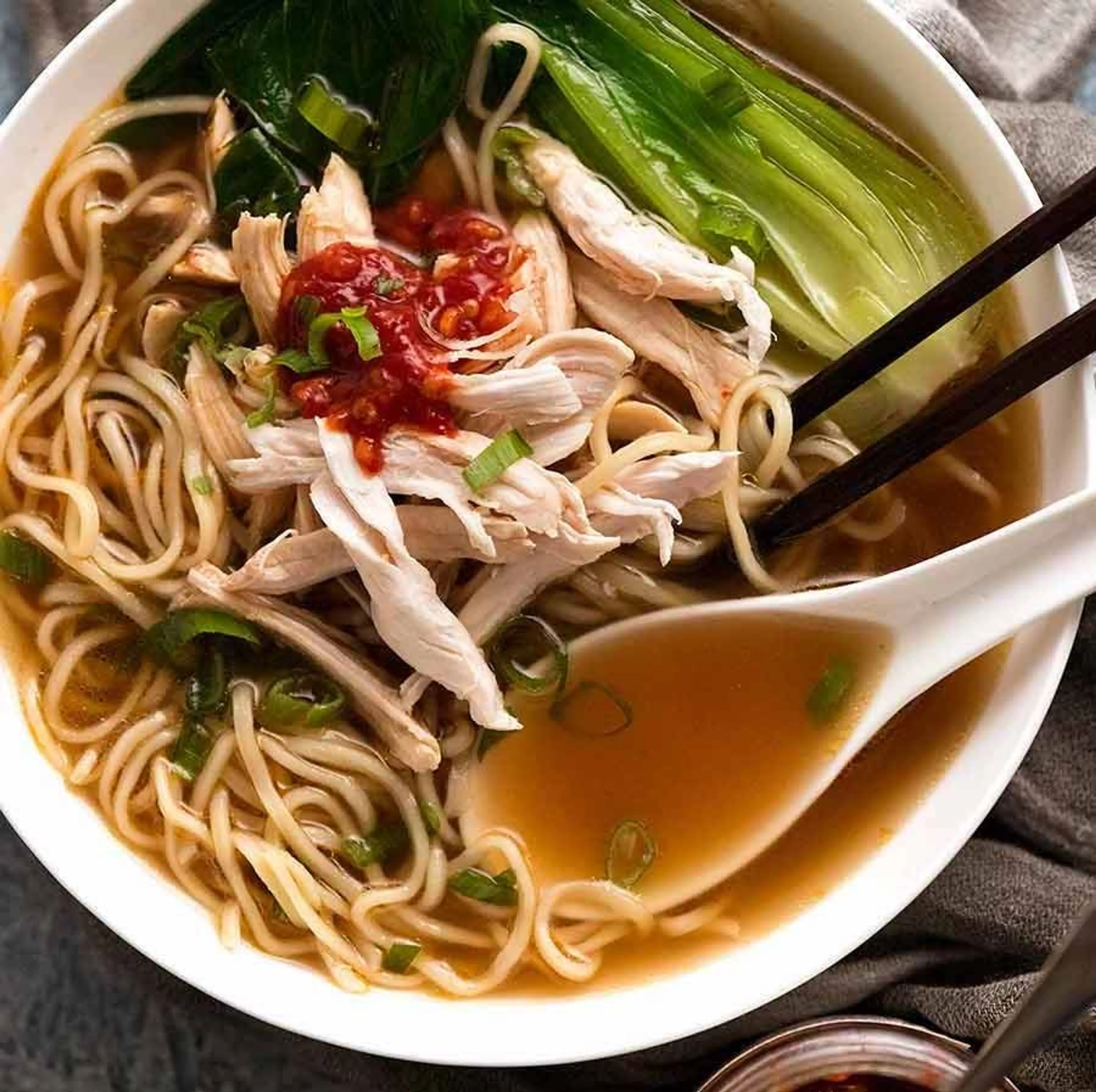10 Minute Chinese Noodle Soup