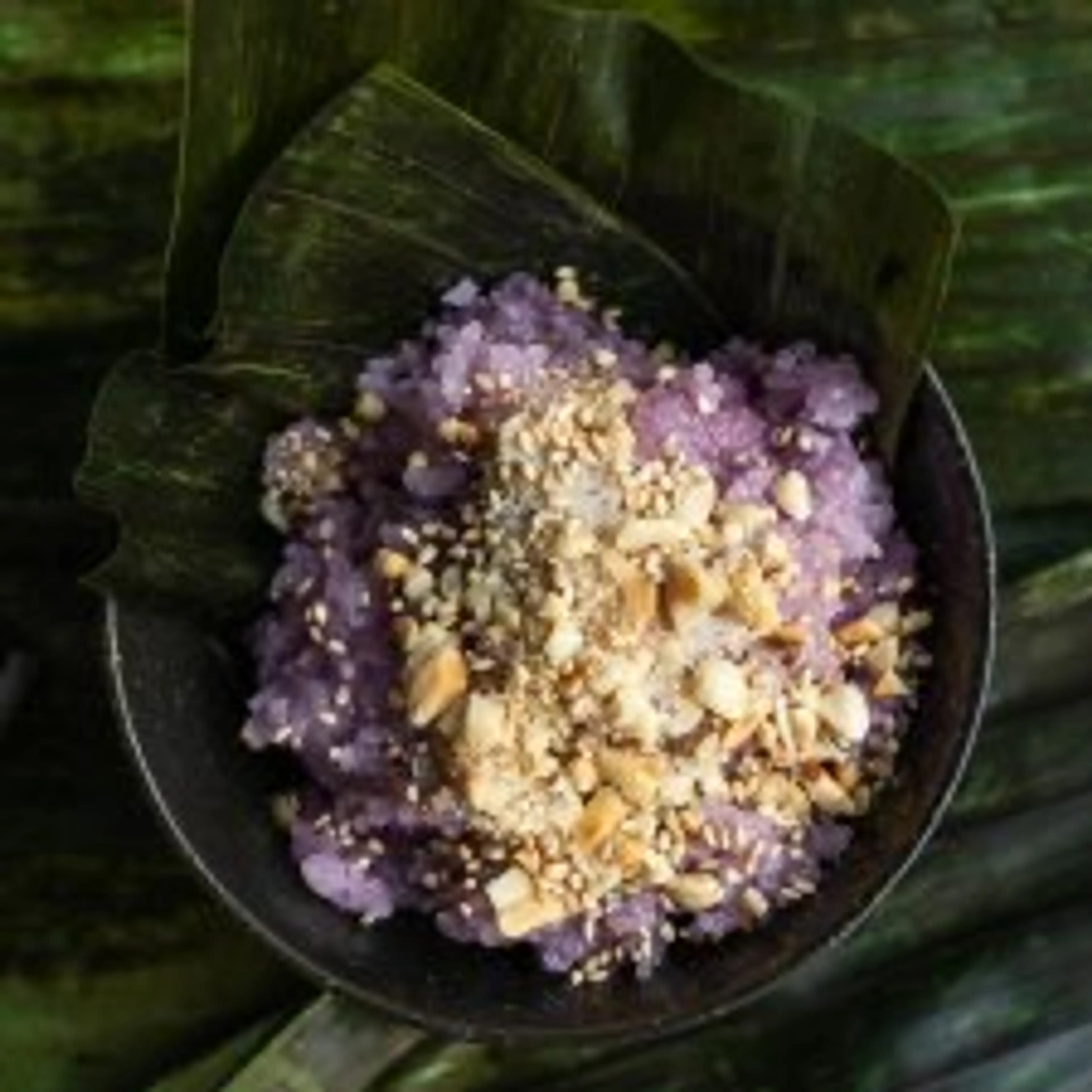 Vietnamese Purple Sweet Sticky Rice (Rice Cooker Recipe)
