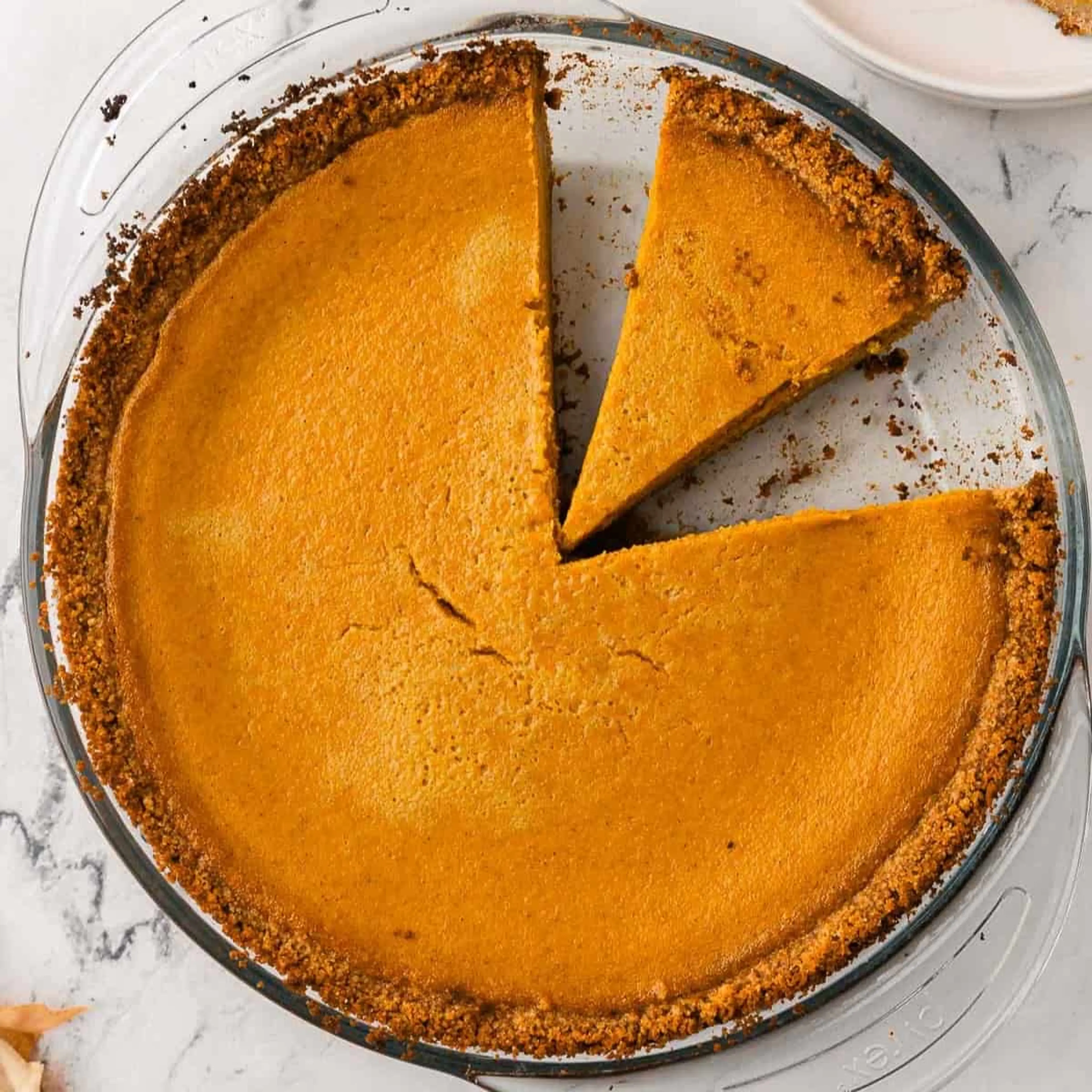 Pumpkin Pie with Graham Cracker Crust
