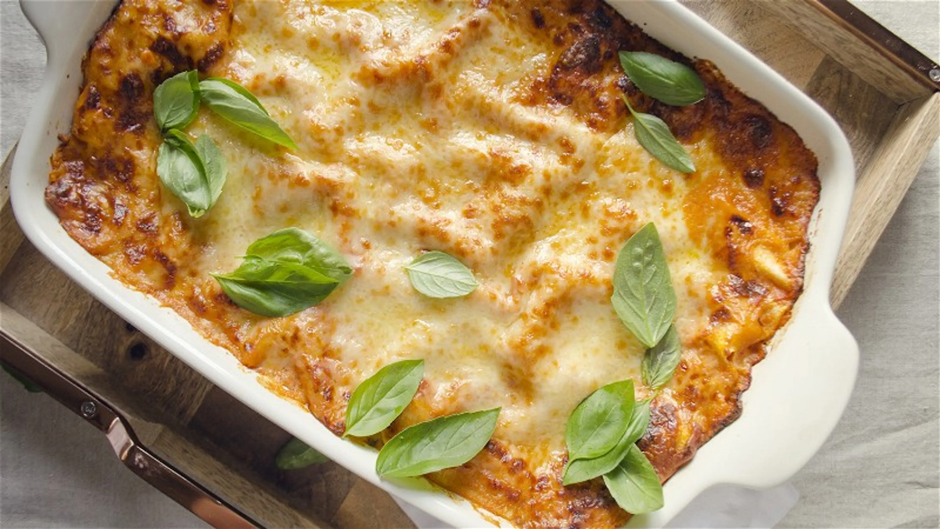 Giada's Classic Italian Lasagna