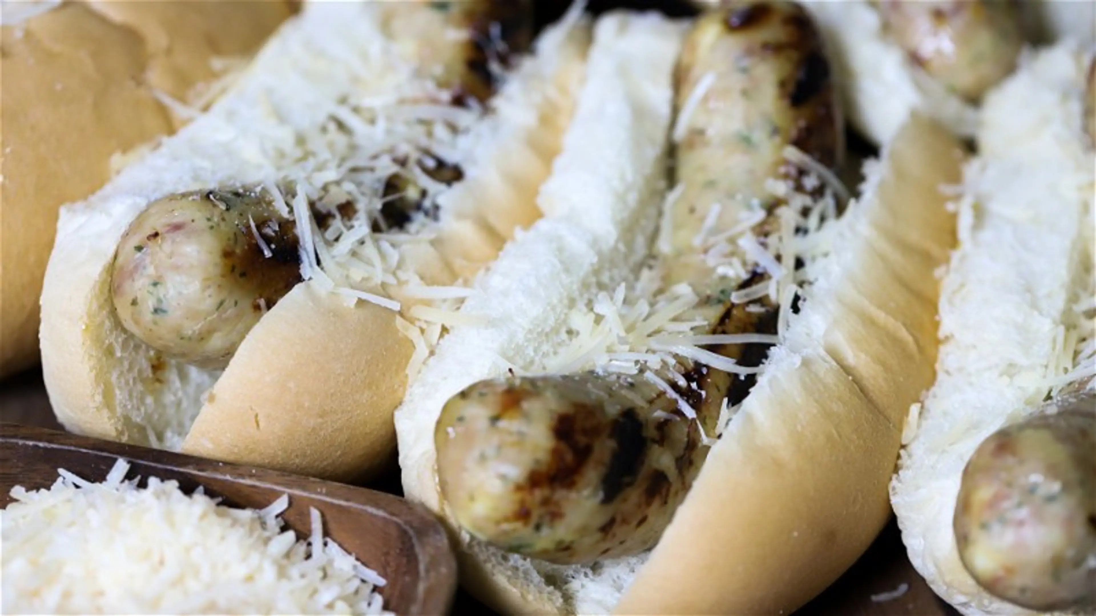 Chicken Alfredo Brat