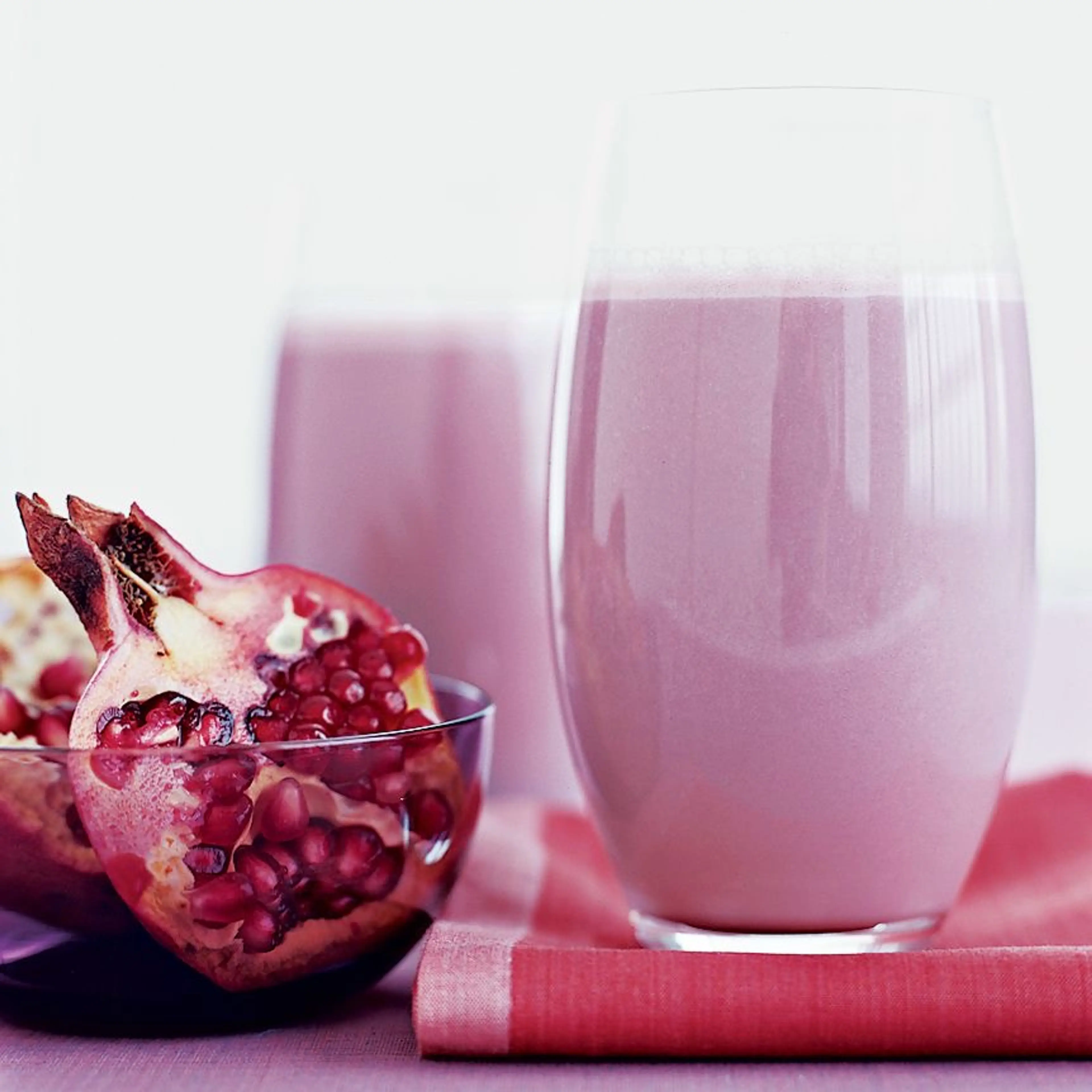 Pomegranate-Banana Smoothie