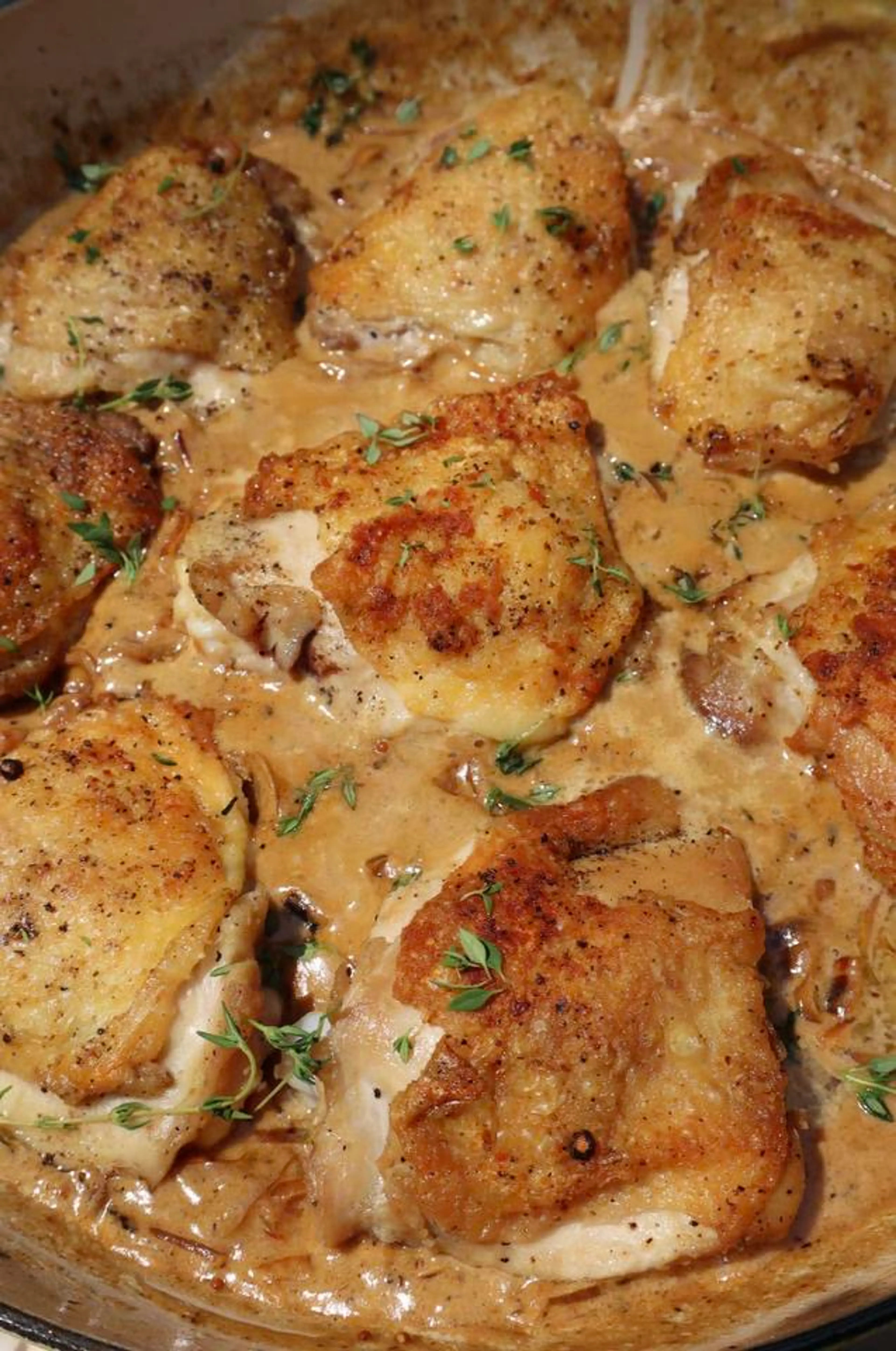 Crispy Chicken Thighs with Creamy Mustard Sauce