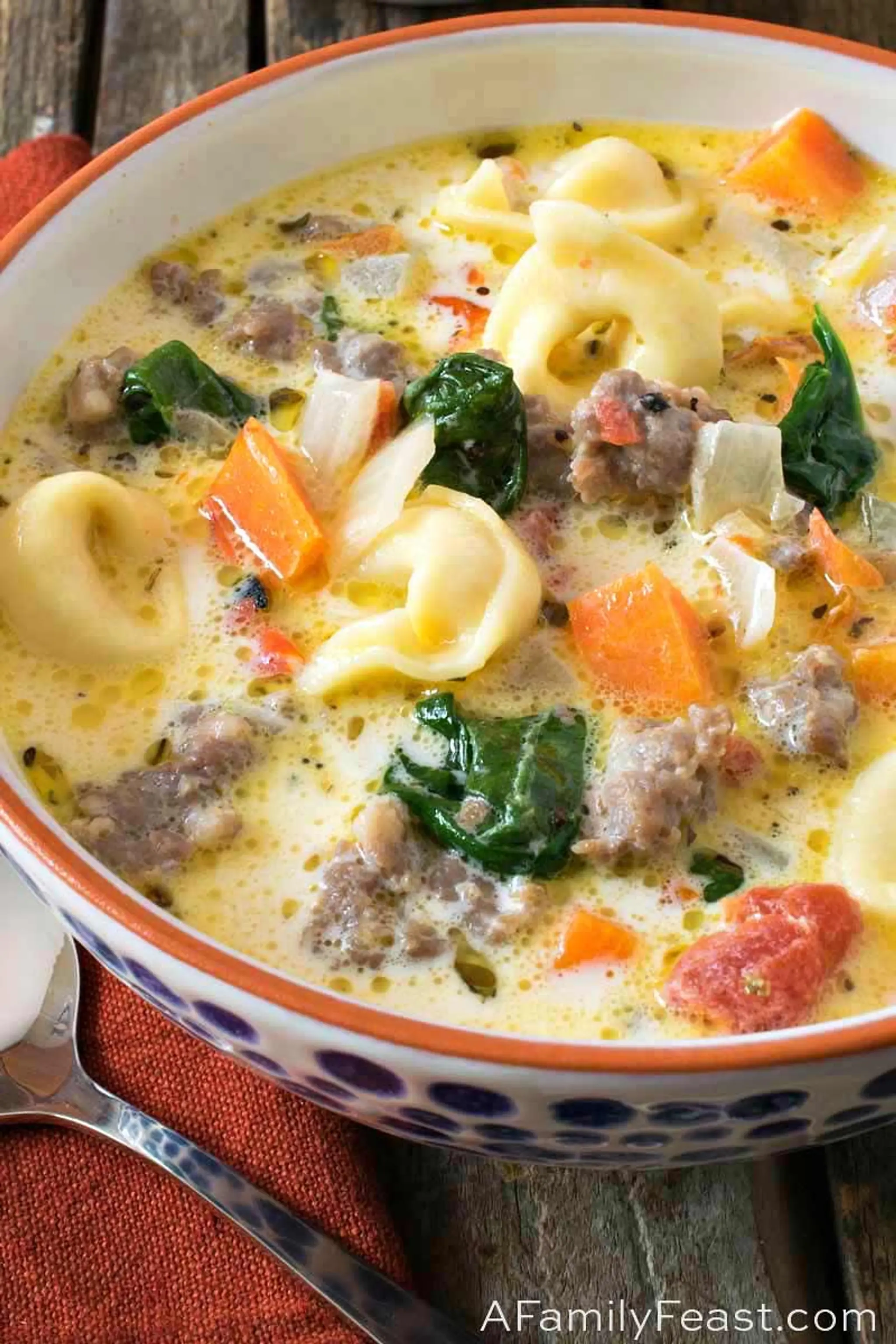 Slow Cooker Creamy Tortellini and Sausage Soup
