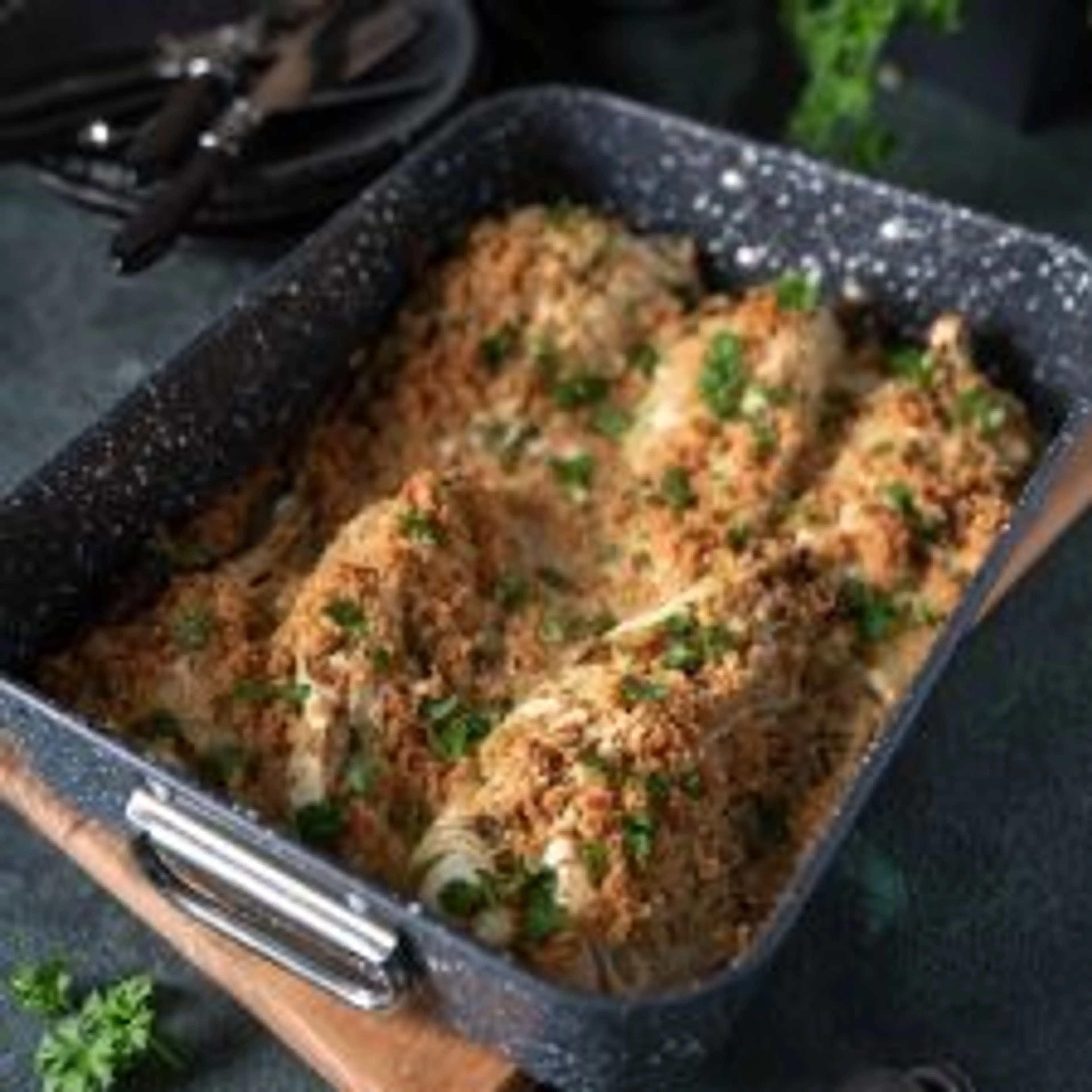 Spitzkohl aus dem Ofen mit Parmesankruste