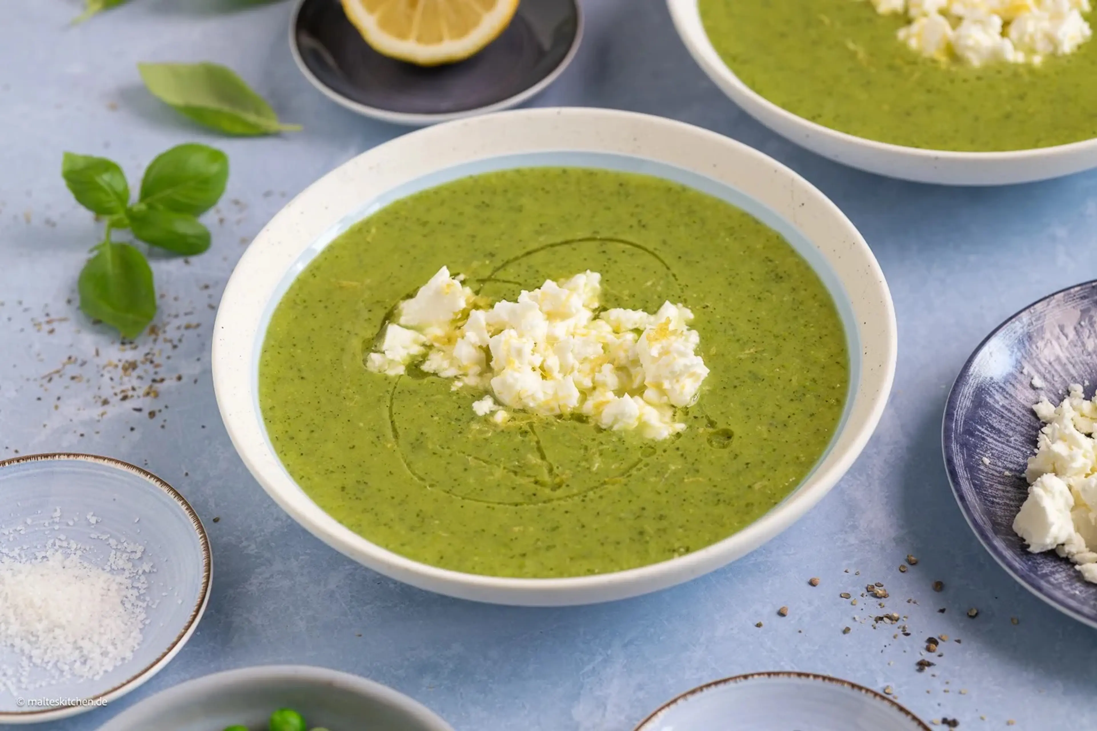Zucchini-Erbsen-Suppe mit Basilikum | Ottolenghi Rezept