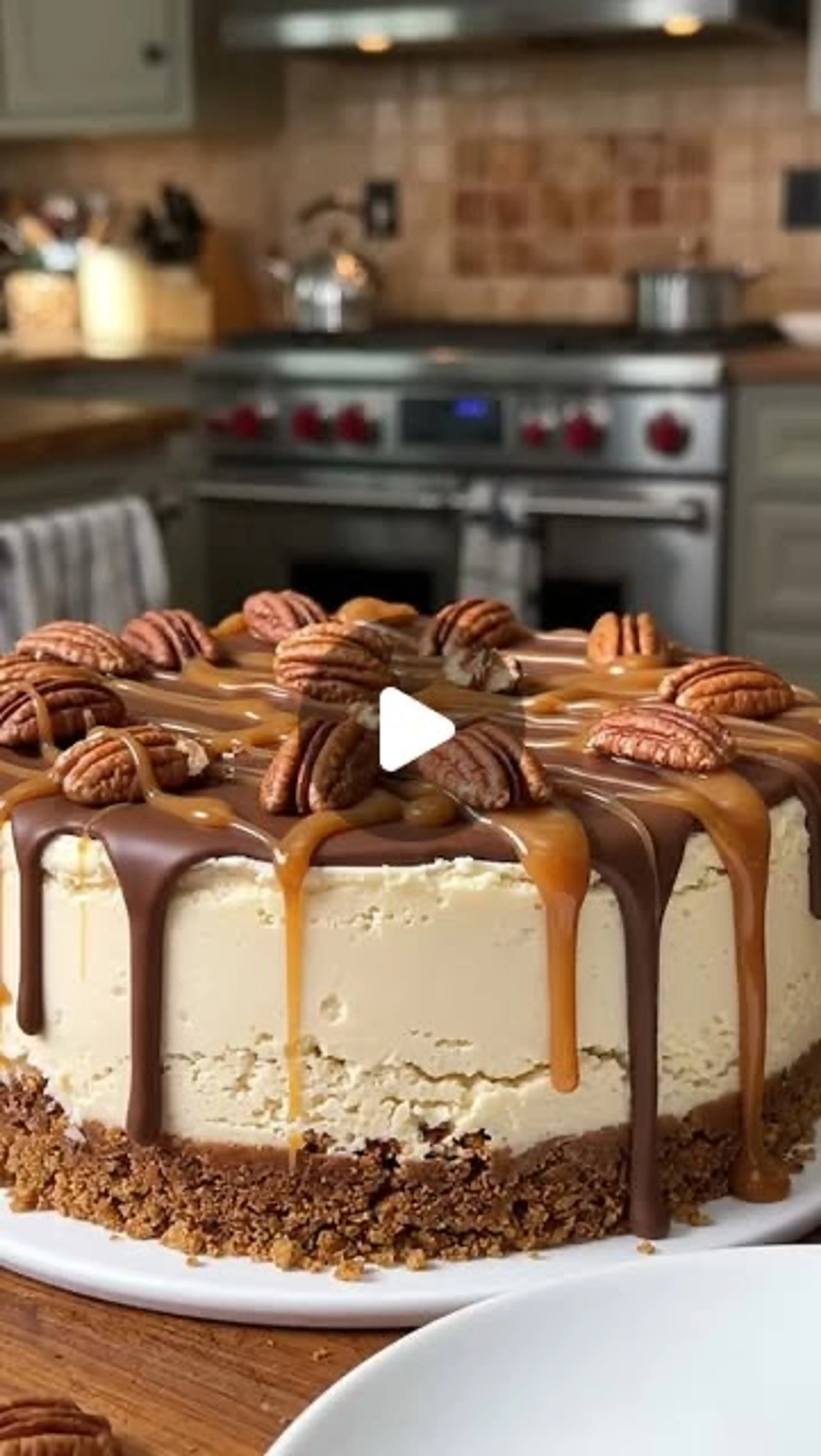 Turtle Cheesecake: Caramel, Chocolate & Toasted Pecans