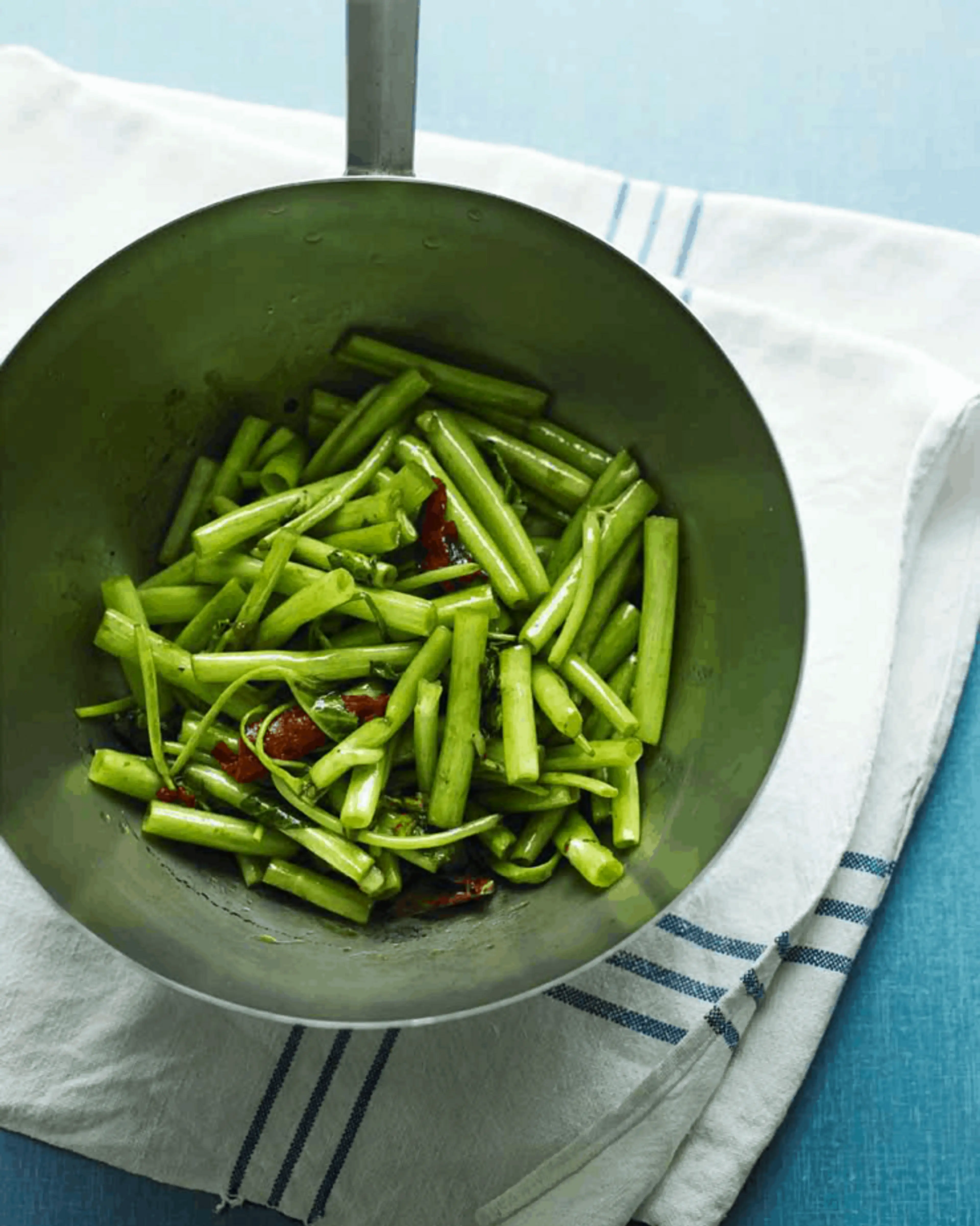 Stir-fried morning glory