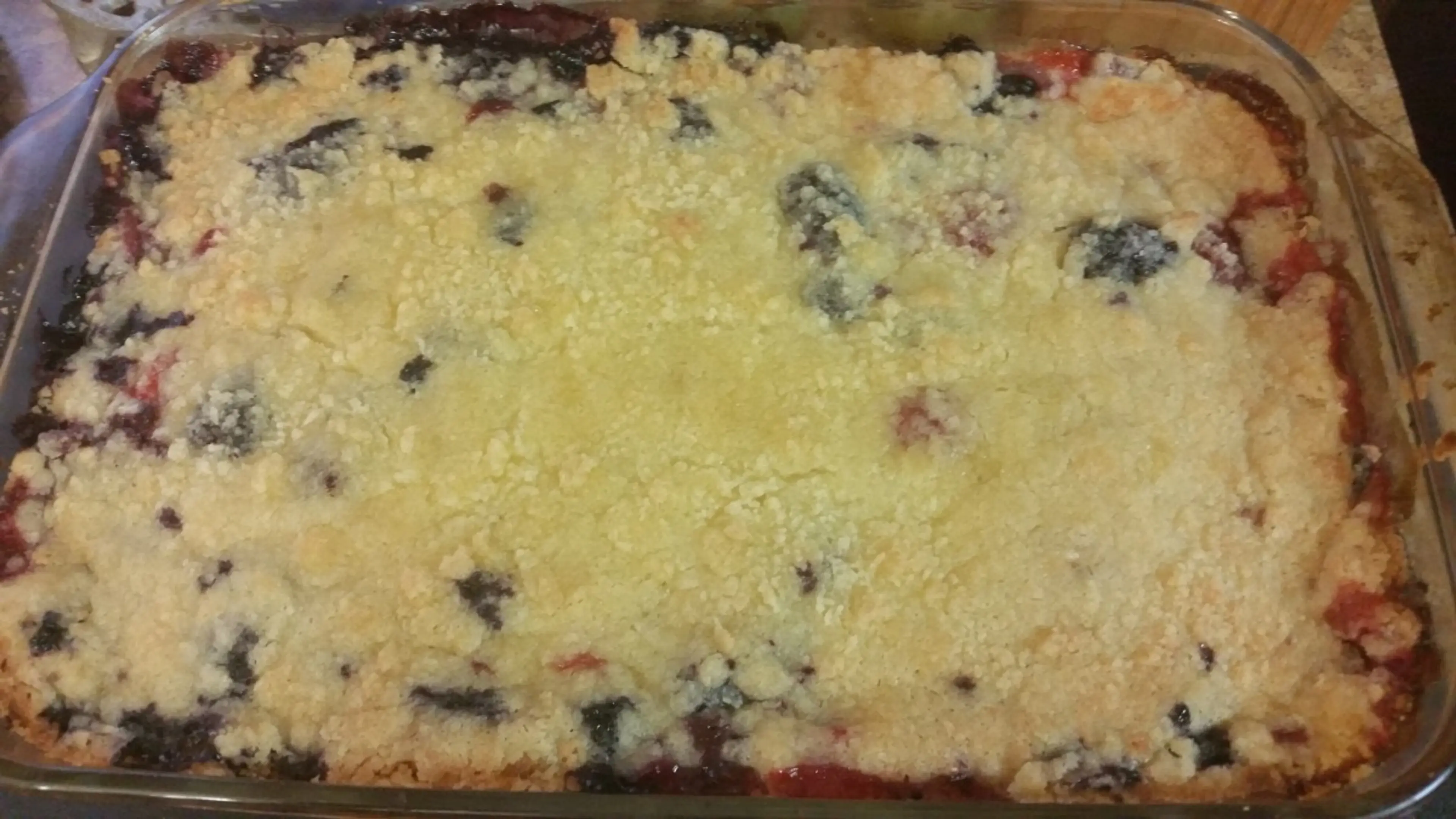 Berry Cream Crumble
