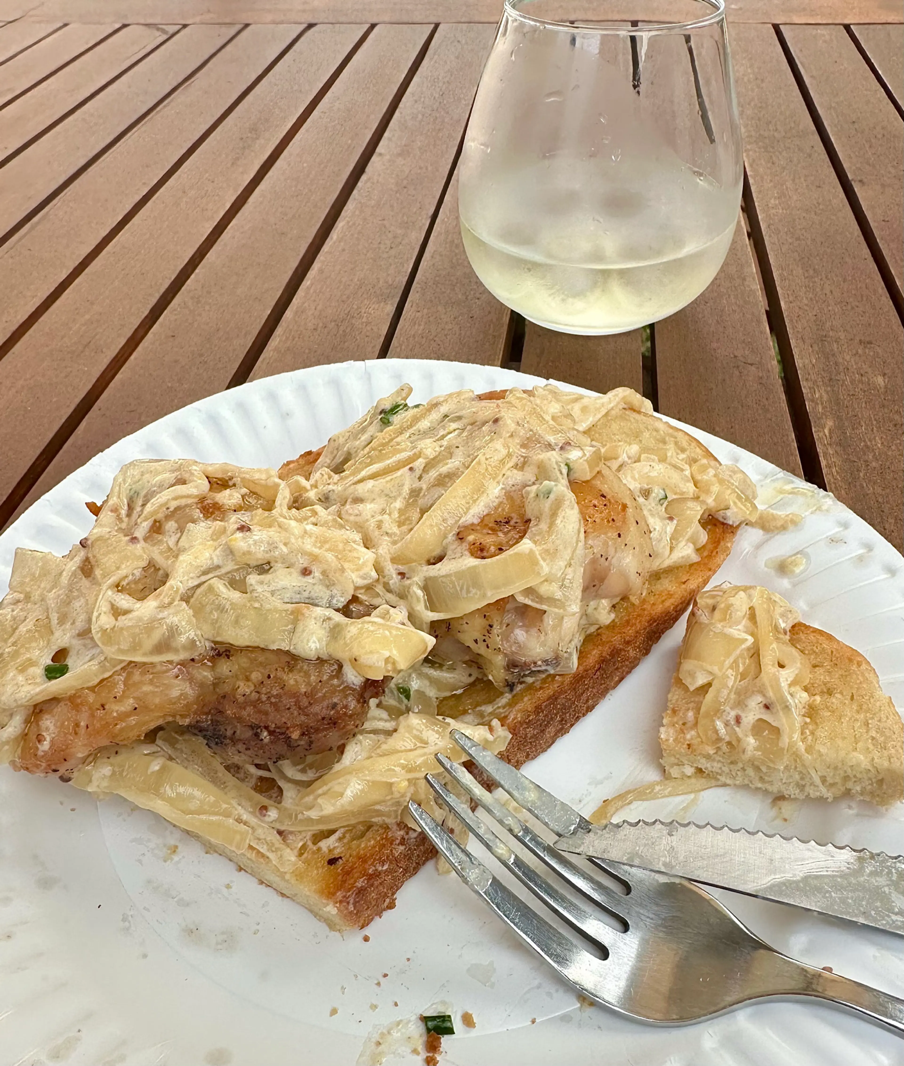 Crispy Chicken Thighs with Creamy Mustard Sauce
