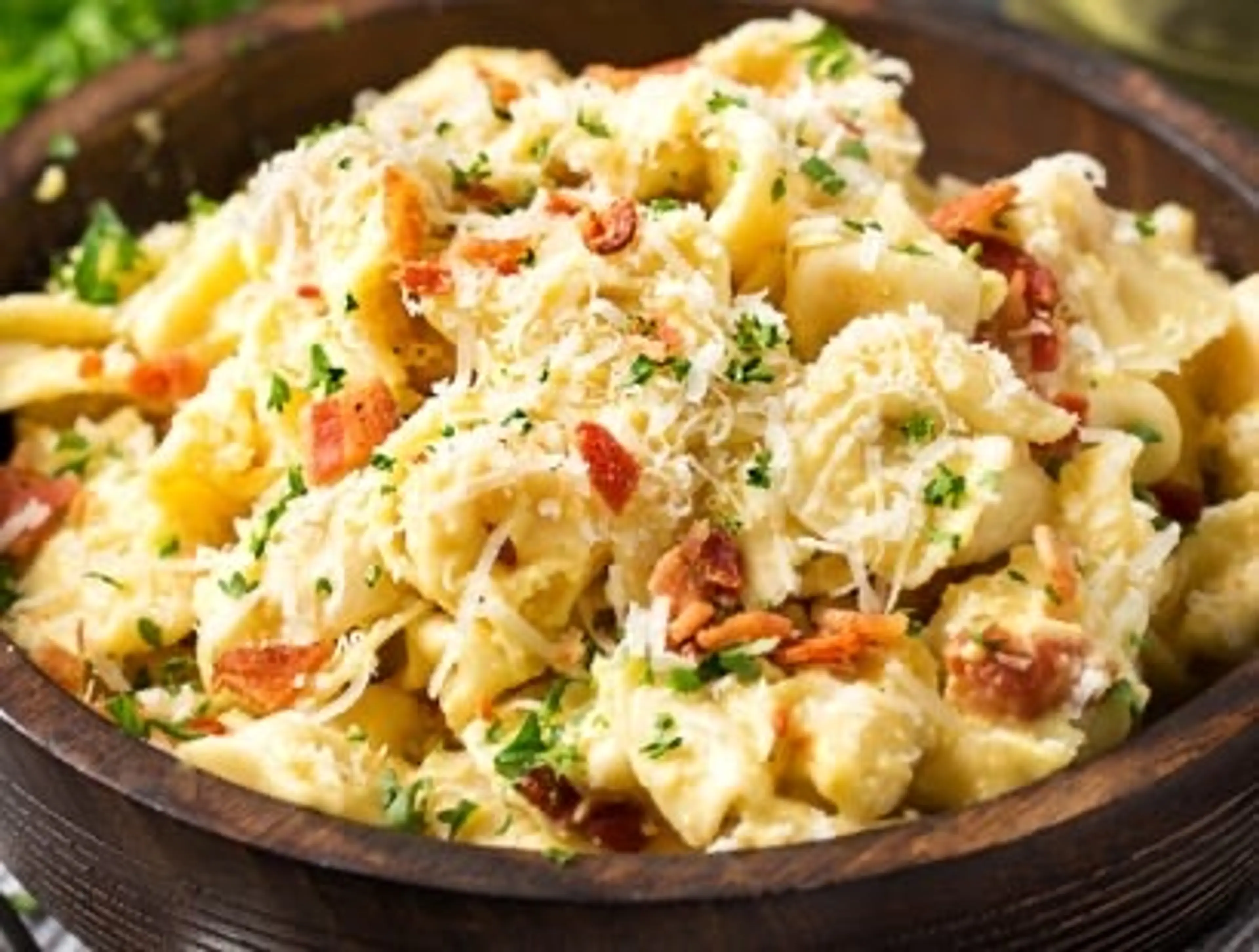 Easy 20 Minute Tortellini Pasta Carbonara