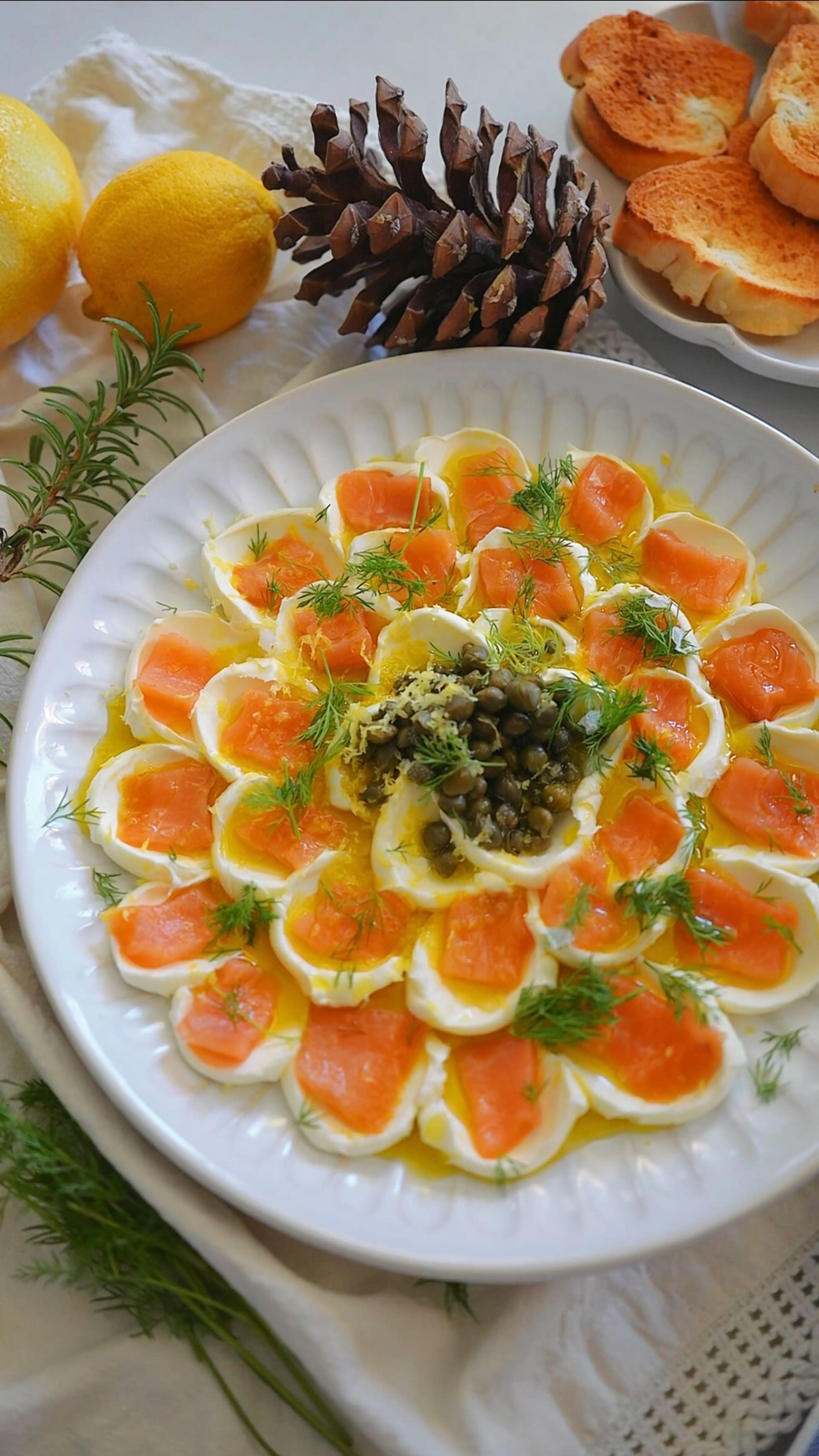 Smoked Salmon Lox Flower Dip