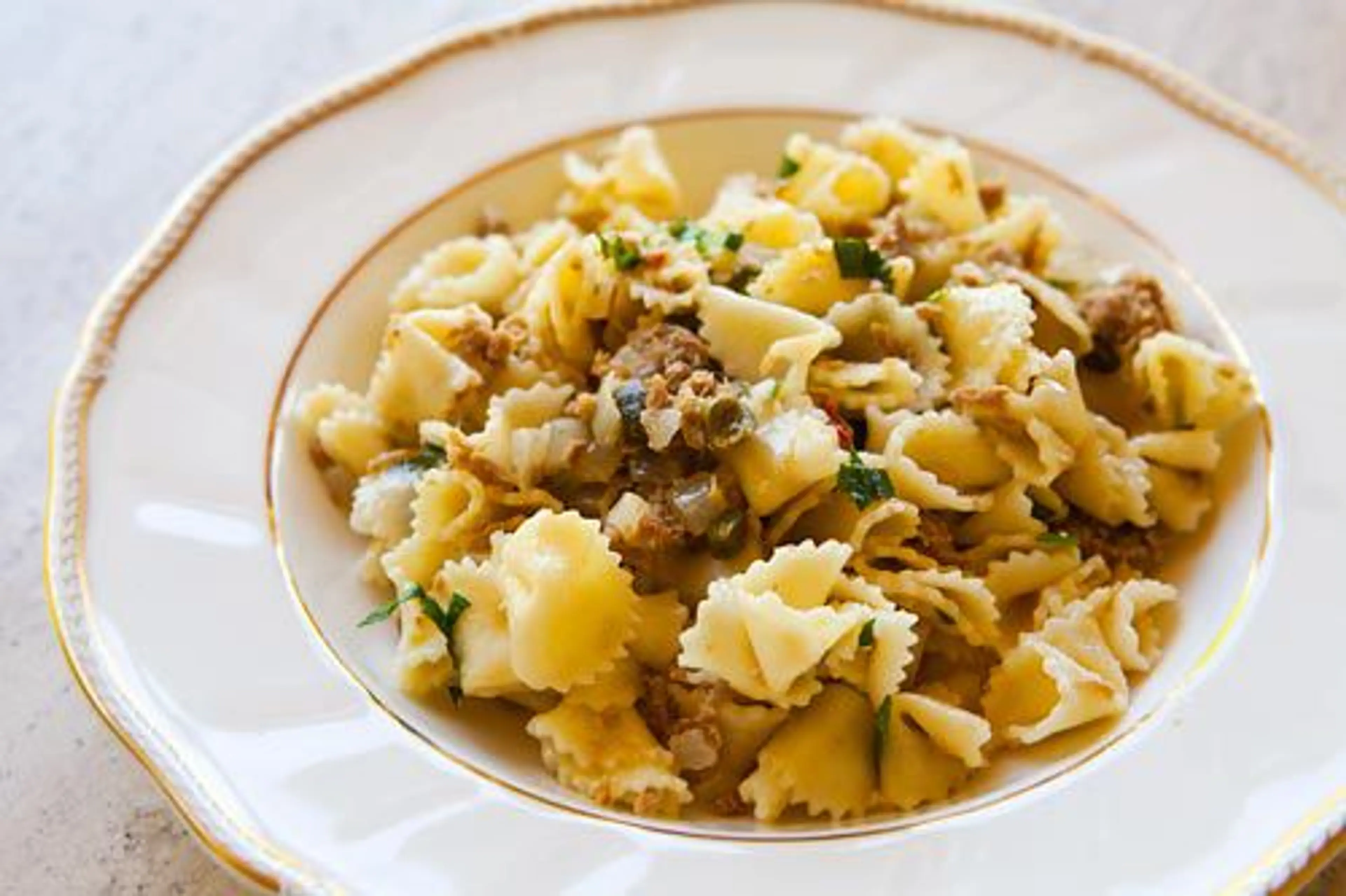 Pasta with Tuna and Capers in White Wine Sauce